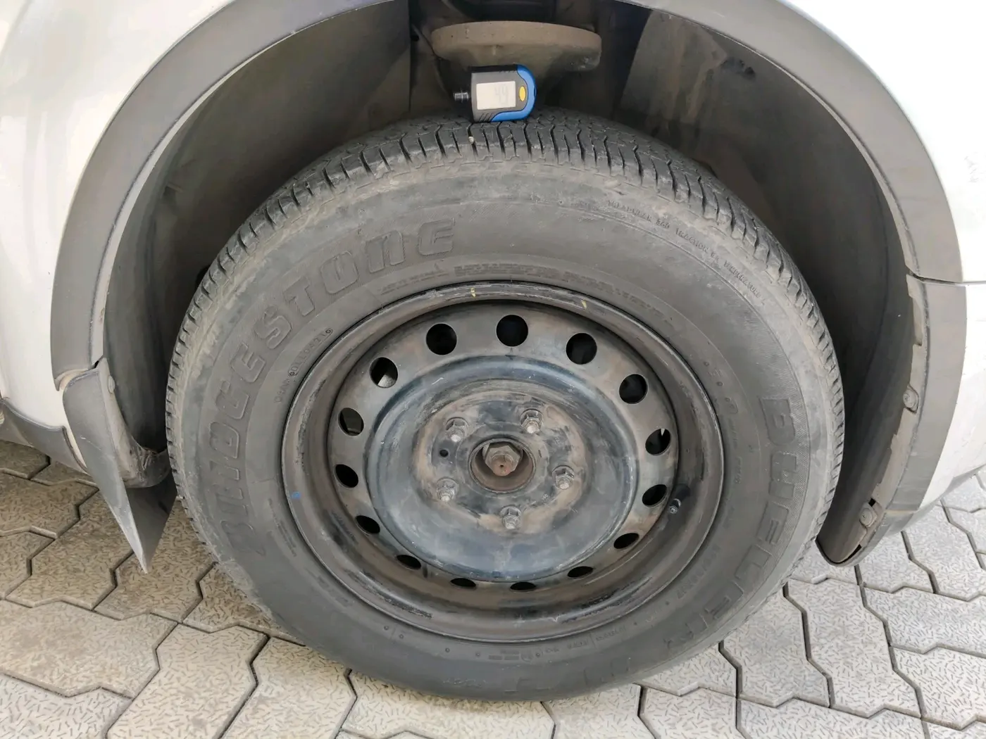 2014 Mahindra XUV500 W6, Diesel, Manual, 84,229 km, tyre