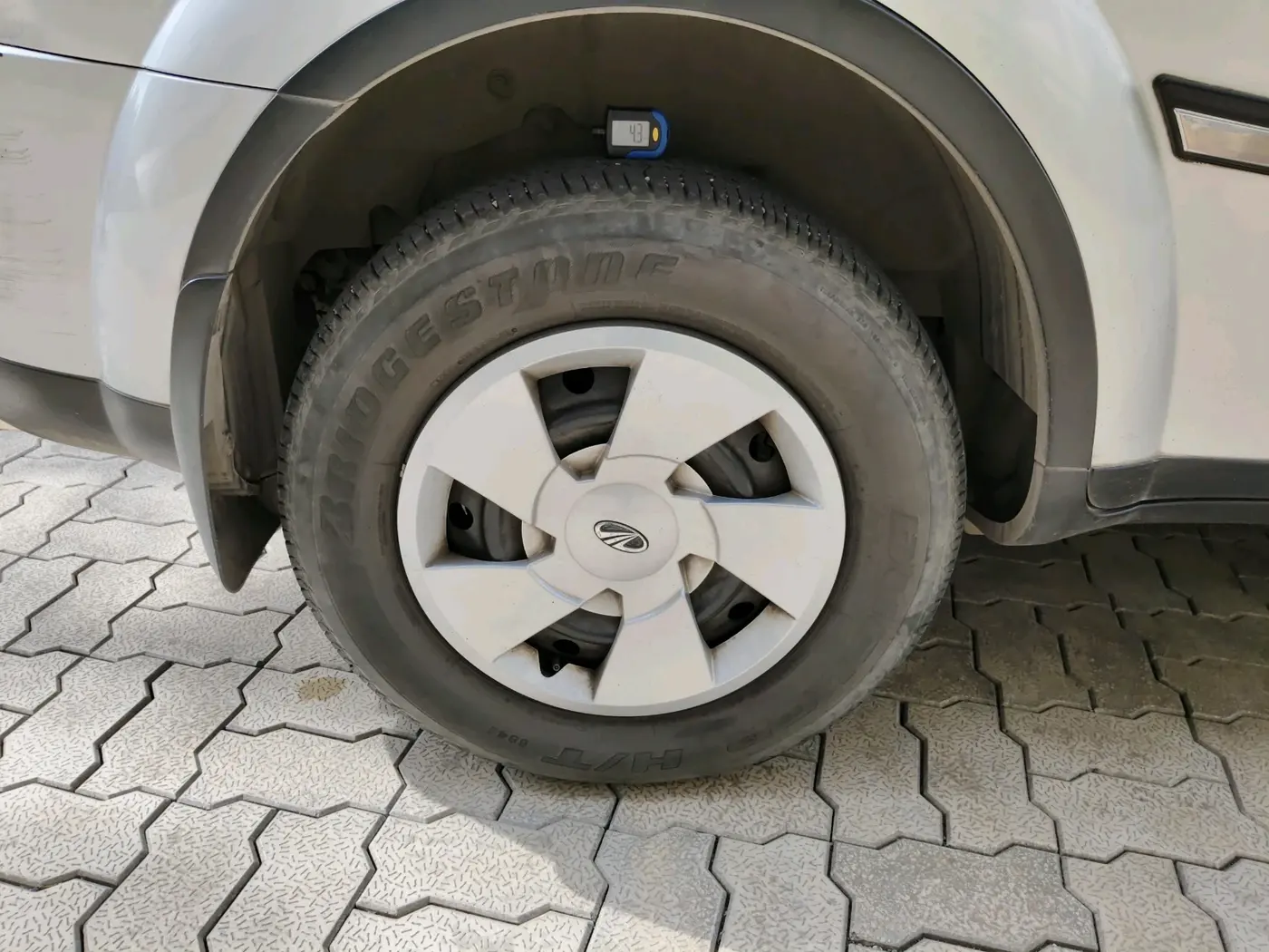 2014 Mahindra XUV500 W6, Diesel, Manual, 84,229 km, tyre