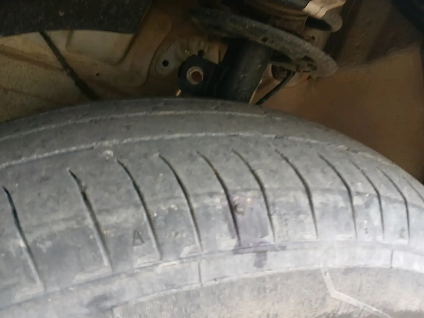 2025 Maruti Dzire VXi, Petrol, Manual, 18,434 km, tyre
