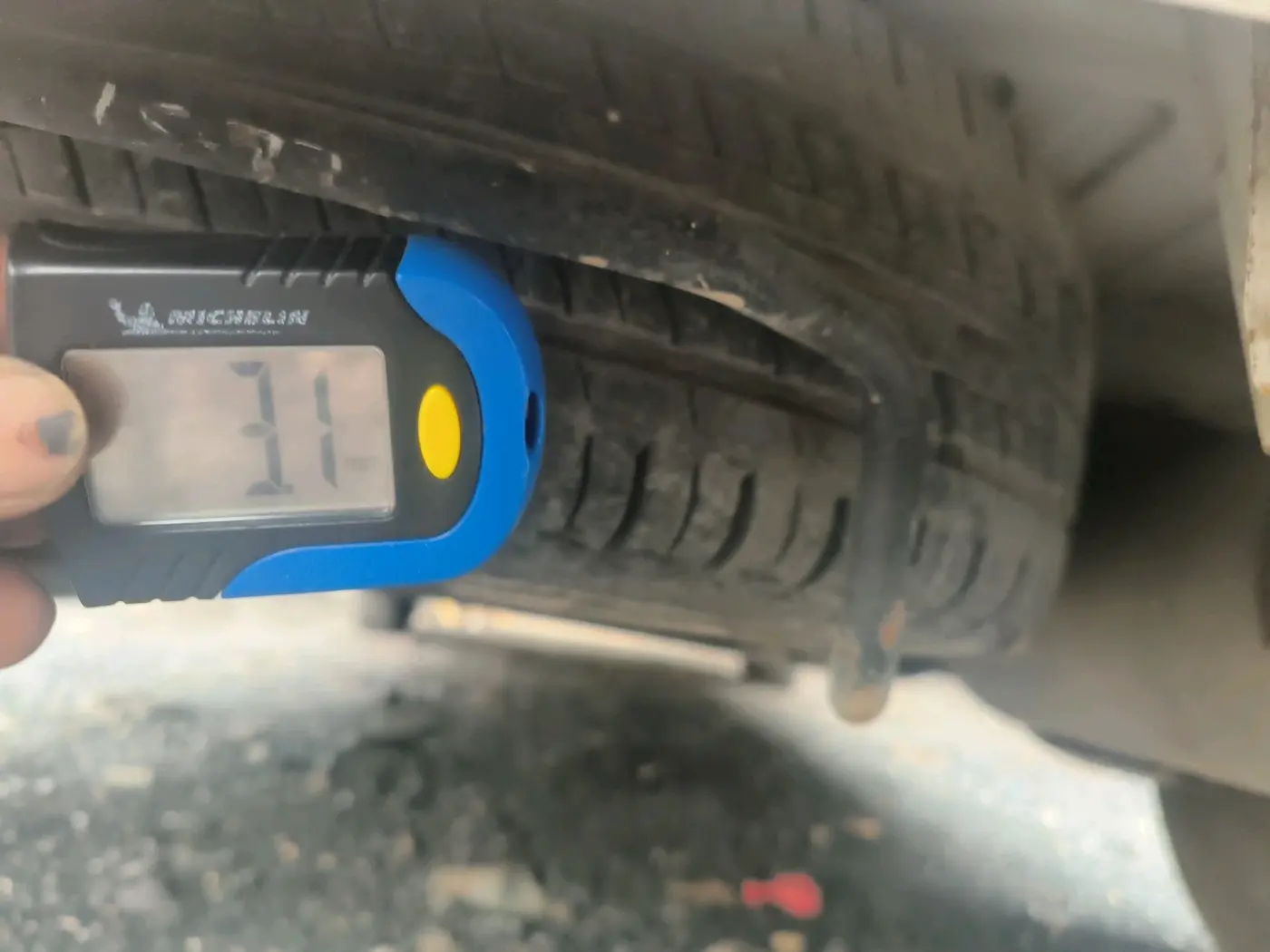 2016 Maruti Ertiga VXI, Petrol, Manual, 74,059 km, tyre
