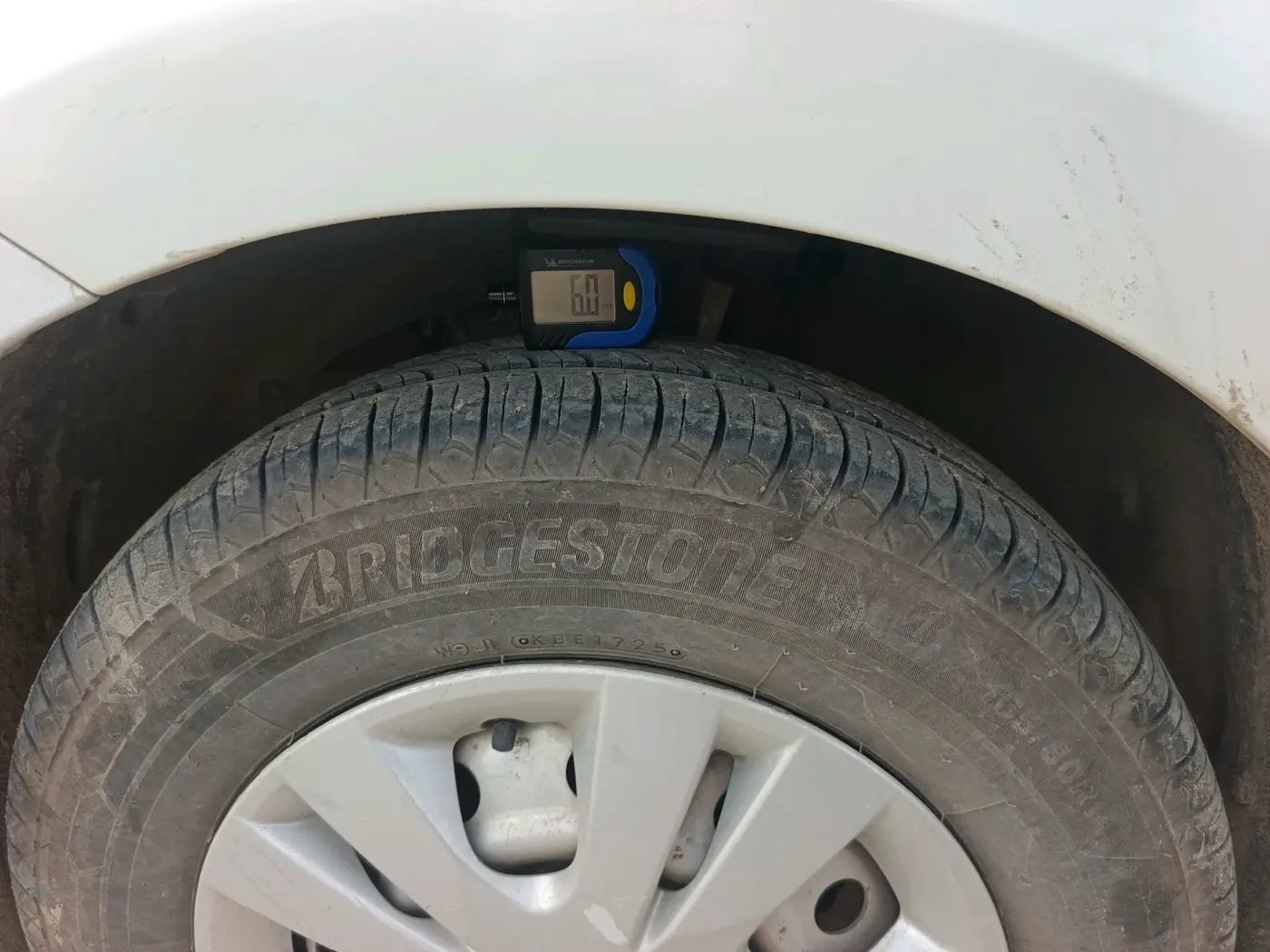 2018 Maruti Swift LDI, Diesel, Manual, 1,28,305 km, tyre