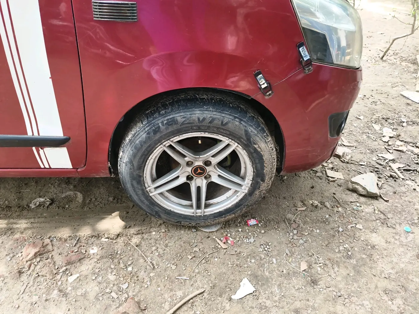2014 Maruti Wagon R 1.0 VXI, Petrol, Manual, 62,290 km, tyre