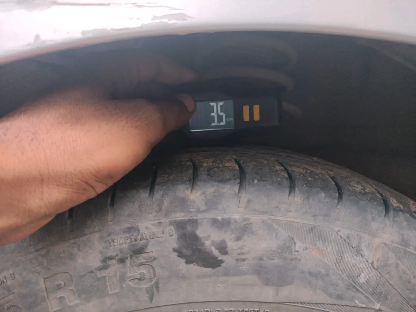 2017 Maruti Ciaz VDI SHVS, Diesel, Manual, 93,094 km, tyre