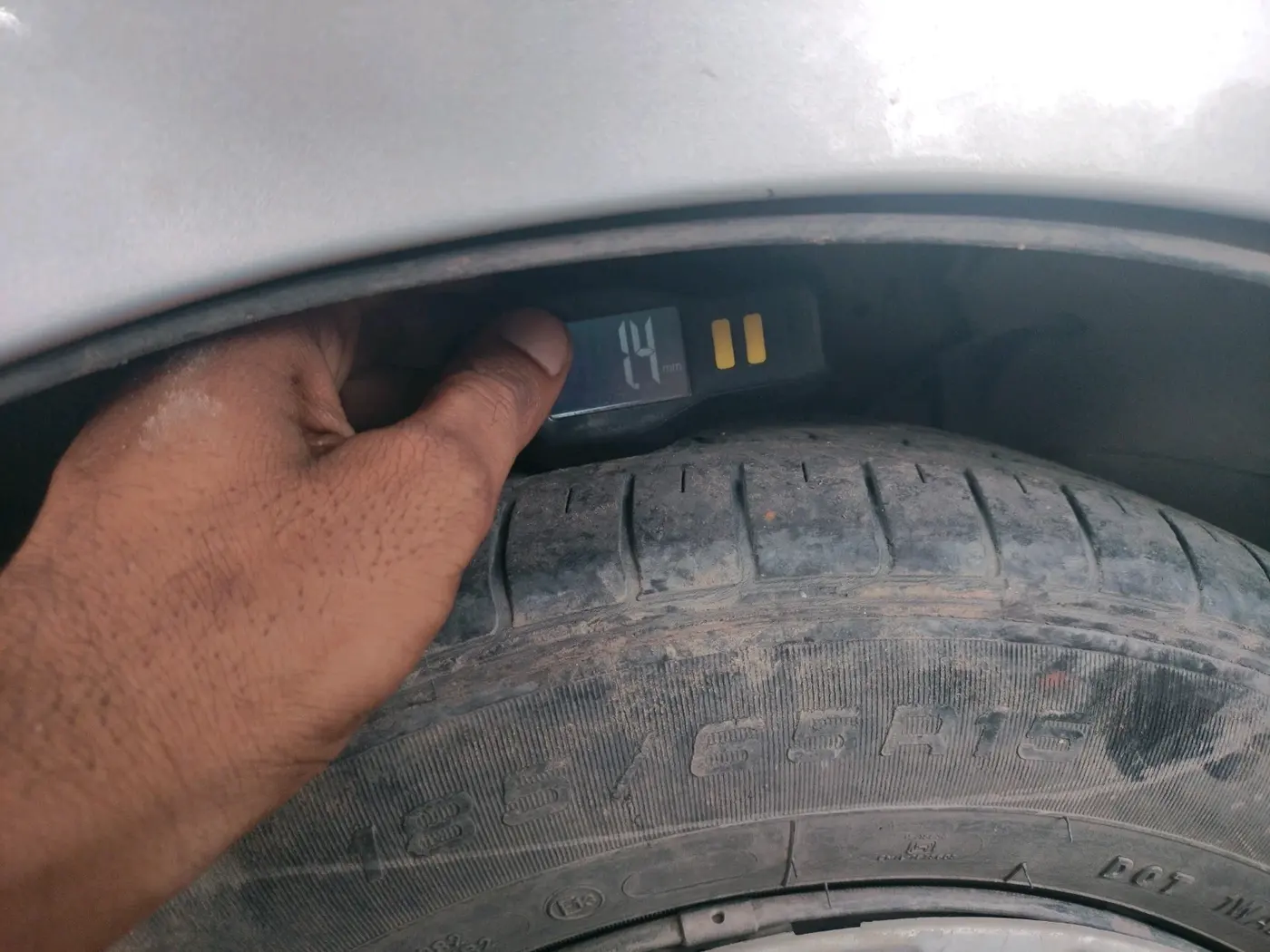 2017 Maruti Ciaz VDI SHVS, Diesel, Manual, 93,094 km, tyre