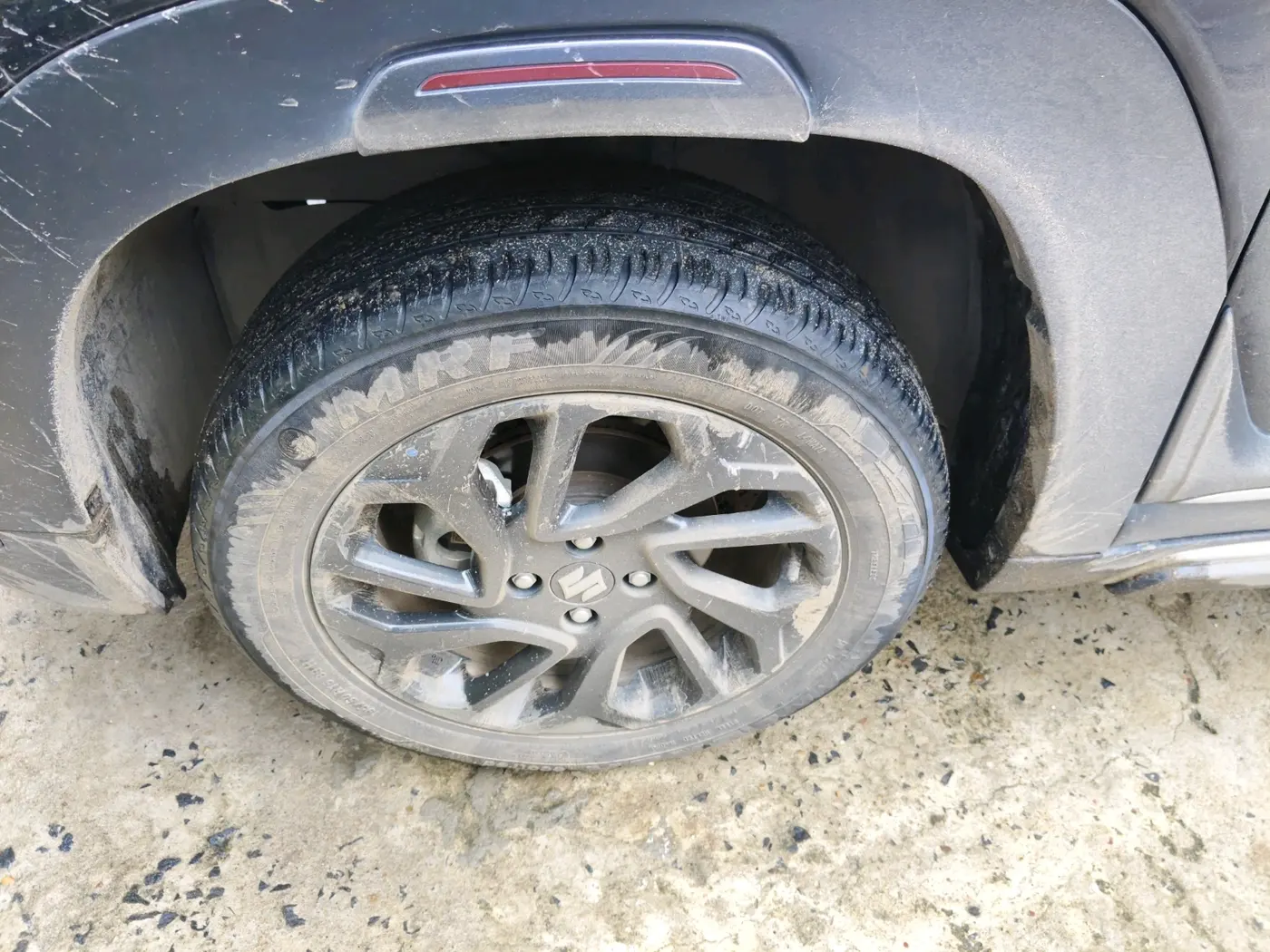 2025 Maruti FRONX ZETA 1.0 TURBO MT, Petrol, Manual, 24,308 km, tyre