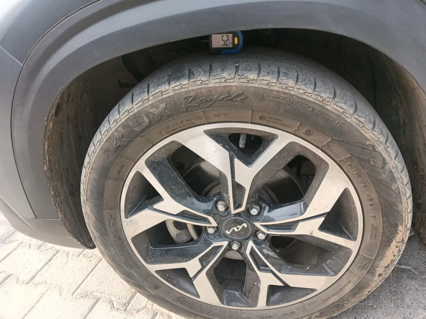 2023 KIA SELTOS  X LINE 1.5 DIESEL AT, Diesel, Automatic, 31,085 km, tyre