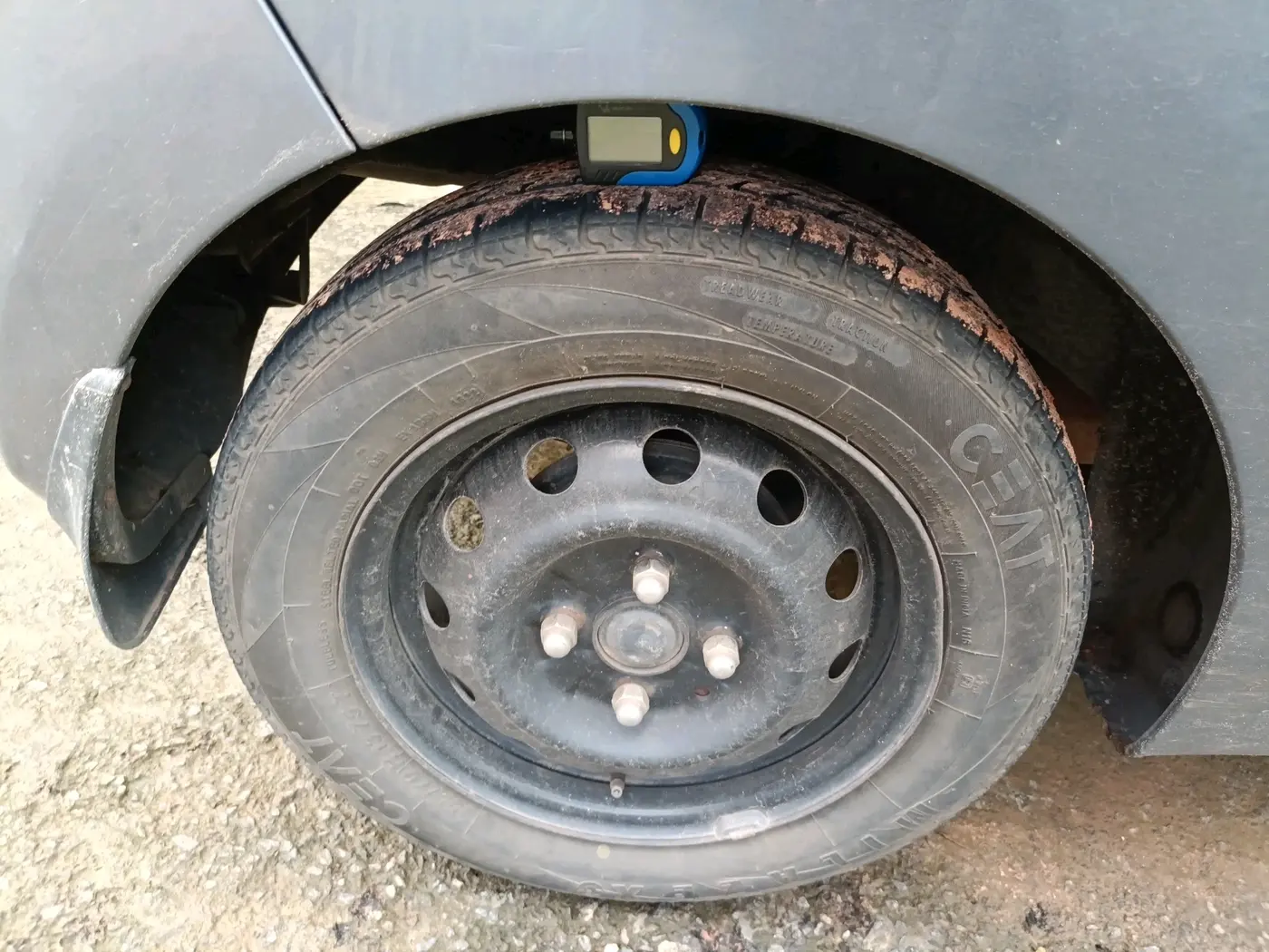 2018 Hyundai Eon ERA +, Petrol, Manual, 61,248 km, tyre