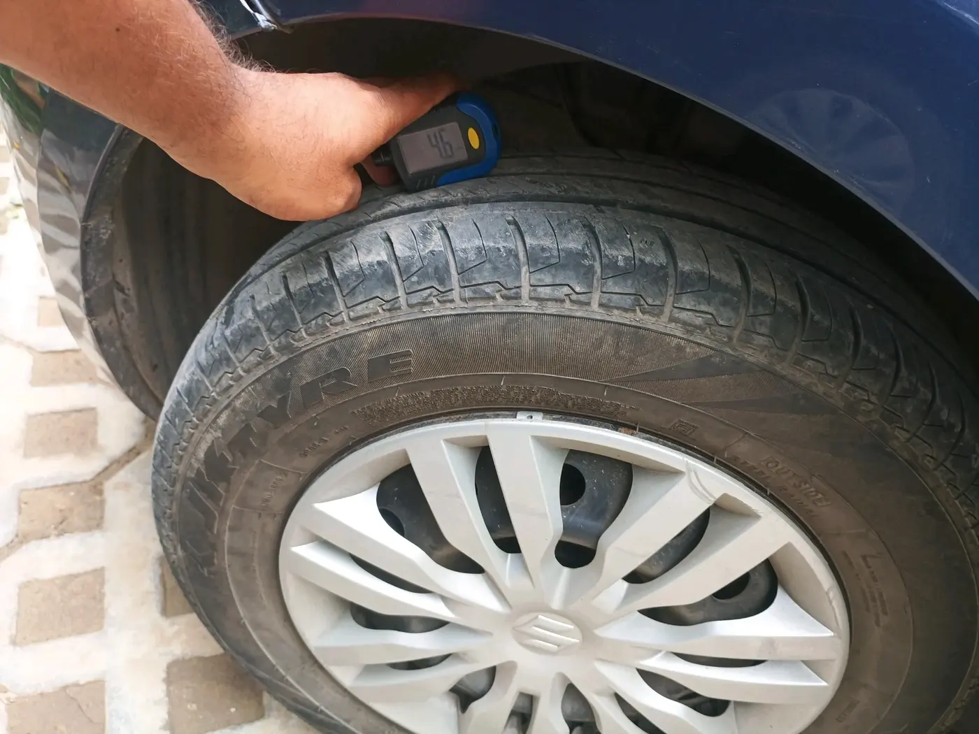 2022 Maruti Dzire VXI CNG, CNG, Manual, 41,869 km, tyre