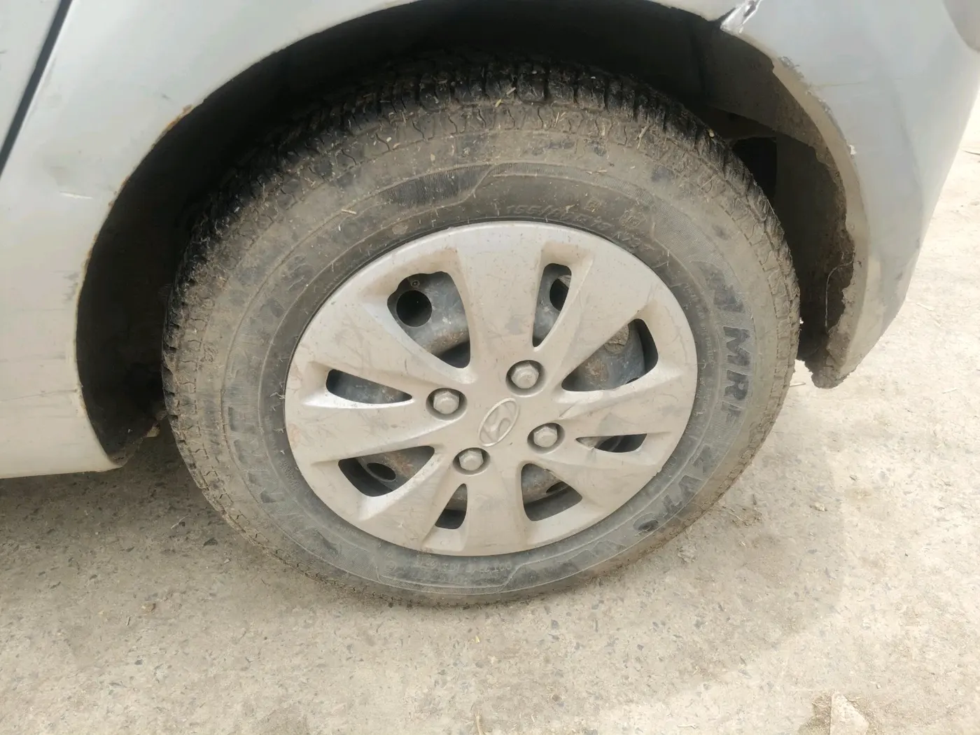 2011 Hyundai i10 MAGNA 1.1, Petrol, Manual, 80,613 km, tyre