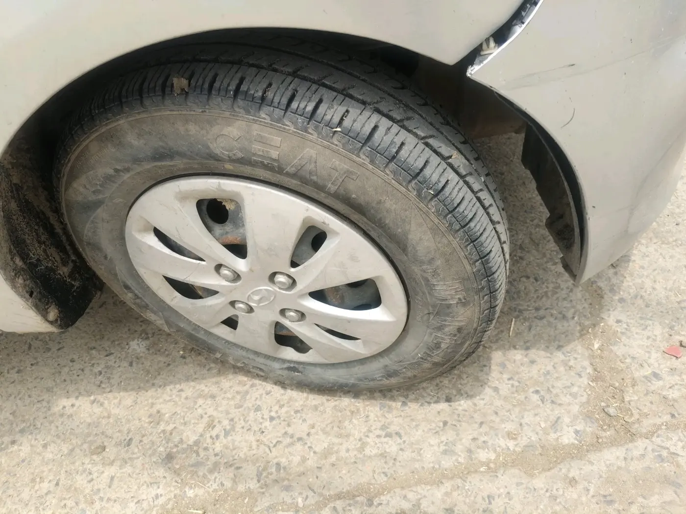 2011 Hyundai i10 MAGNA 1.1, Petrol, Manual, 80,613 km, tyre