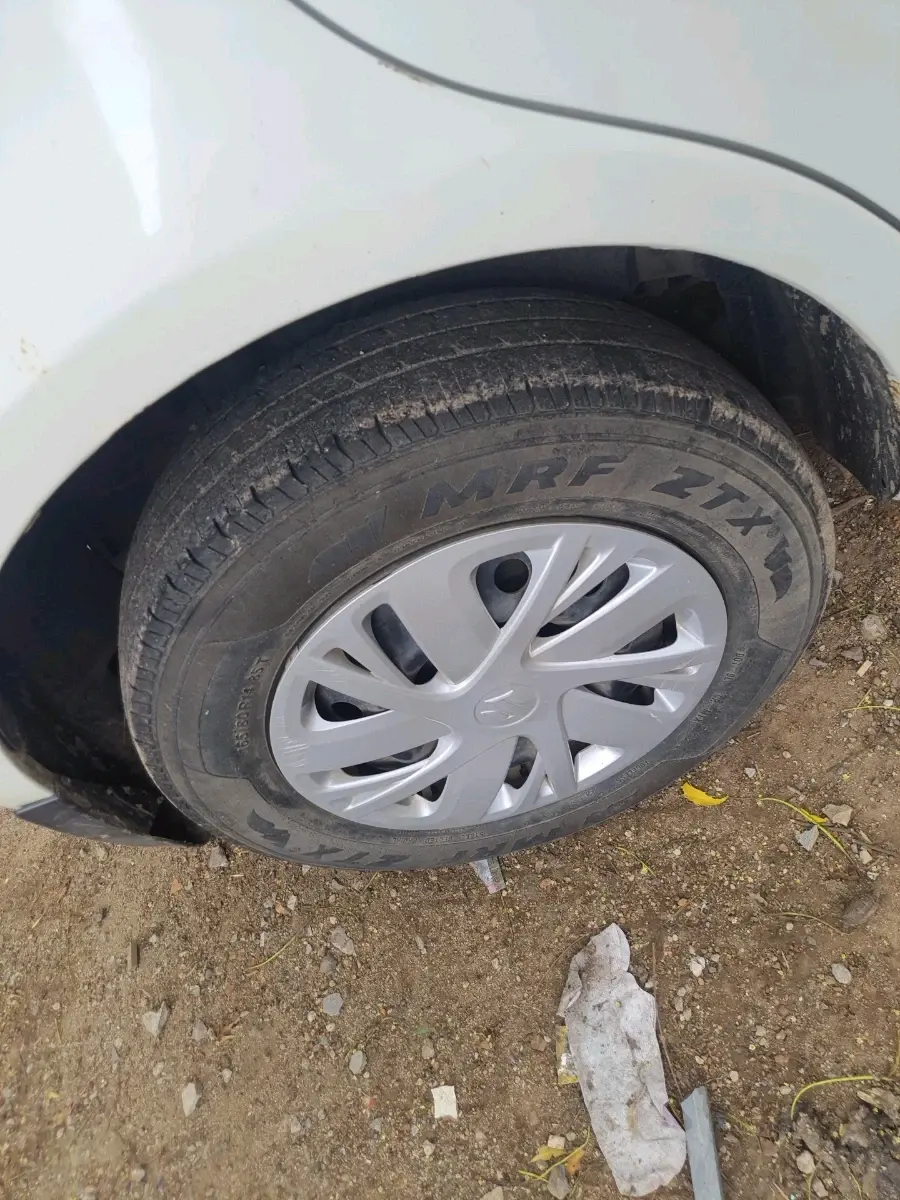 2017 Maruti Swift VDI (O), Diesel, Manual, 76,000 km, tyre