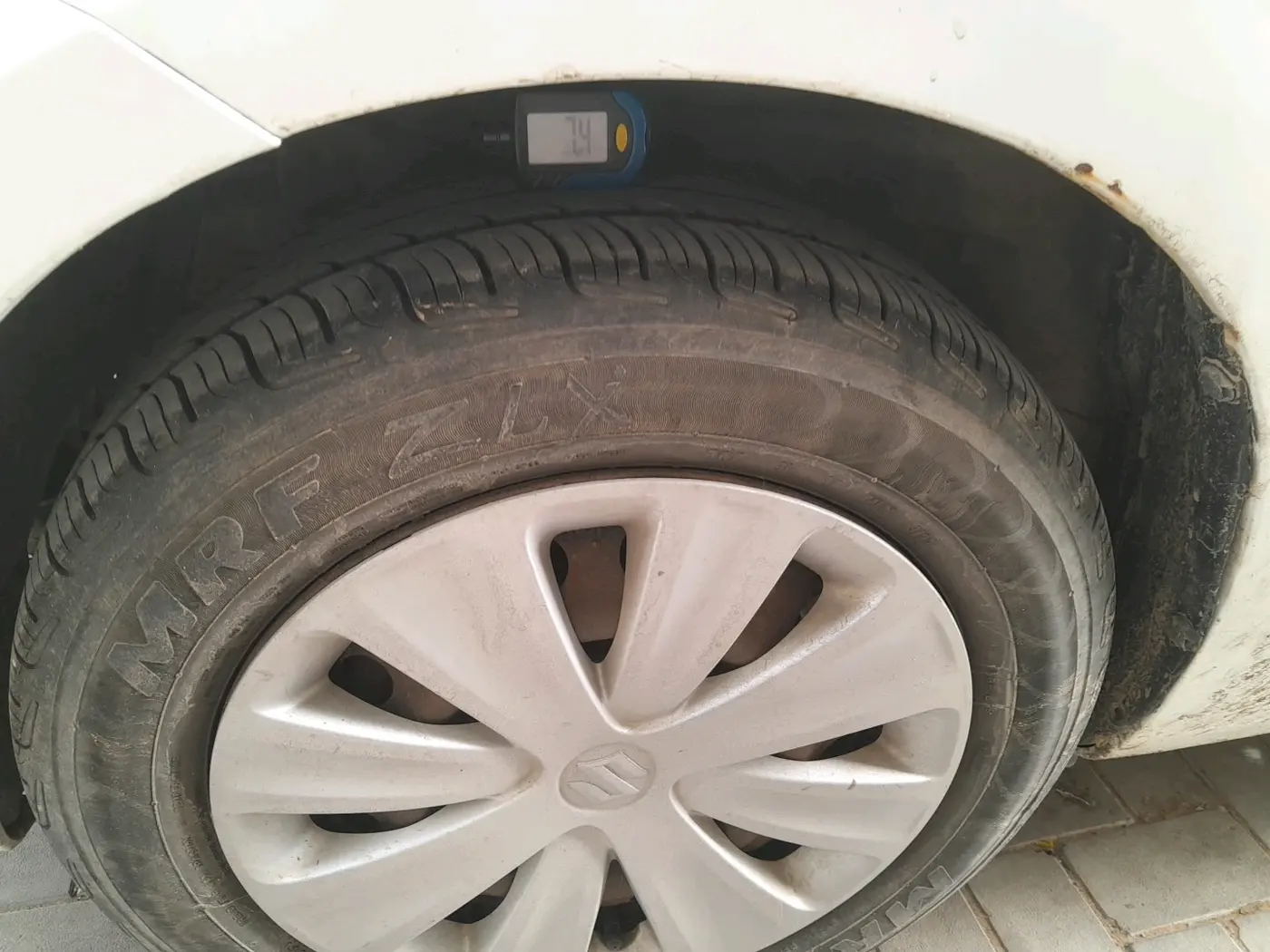 2018 Maruti Ertiga VXI, CNG, Manual, 85,611 km, tyre