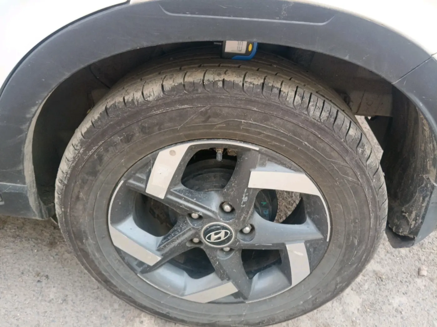 2021 Hyundai VENUE SX PLUS 1.0 TURBO DCT, Petrol, Automatic, 52,980 km, tyre