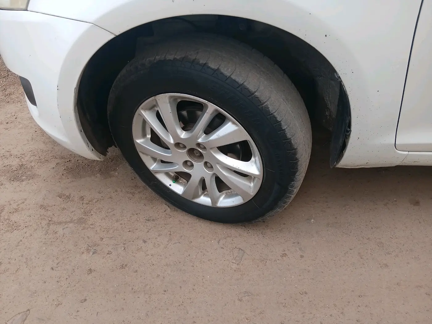 2012 Maruti Swift ZDI, Diesel, Manual, 1,23,370 km, tyre