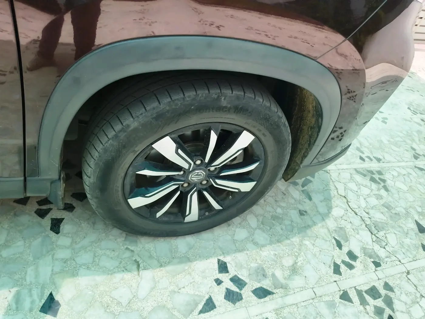 2019 MG HECTOR SHARP 1.5 DCT PETROL DUAL TONE, Petrol, Automatic, 26,711 km, tyre