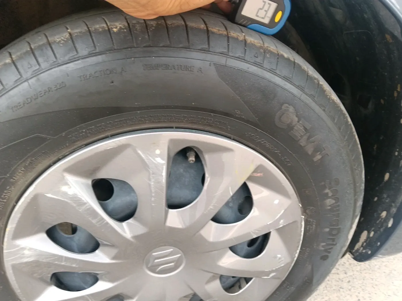 2025 Maruti Dzire VXi, Petrol, Manual, 26,791 km, tyre