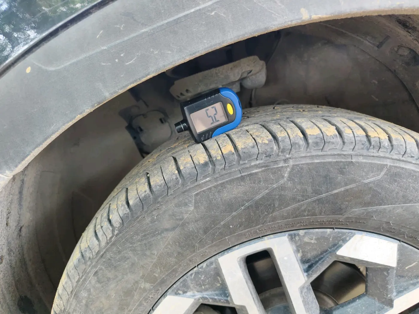 2023 Hyundai VENUE S 1.2, Petrol, Manual, 58,071 km, tyre
