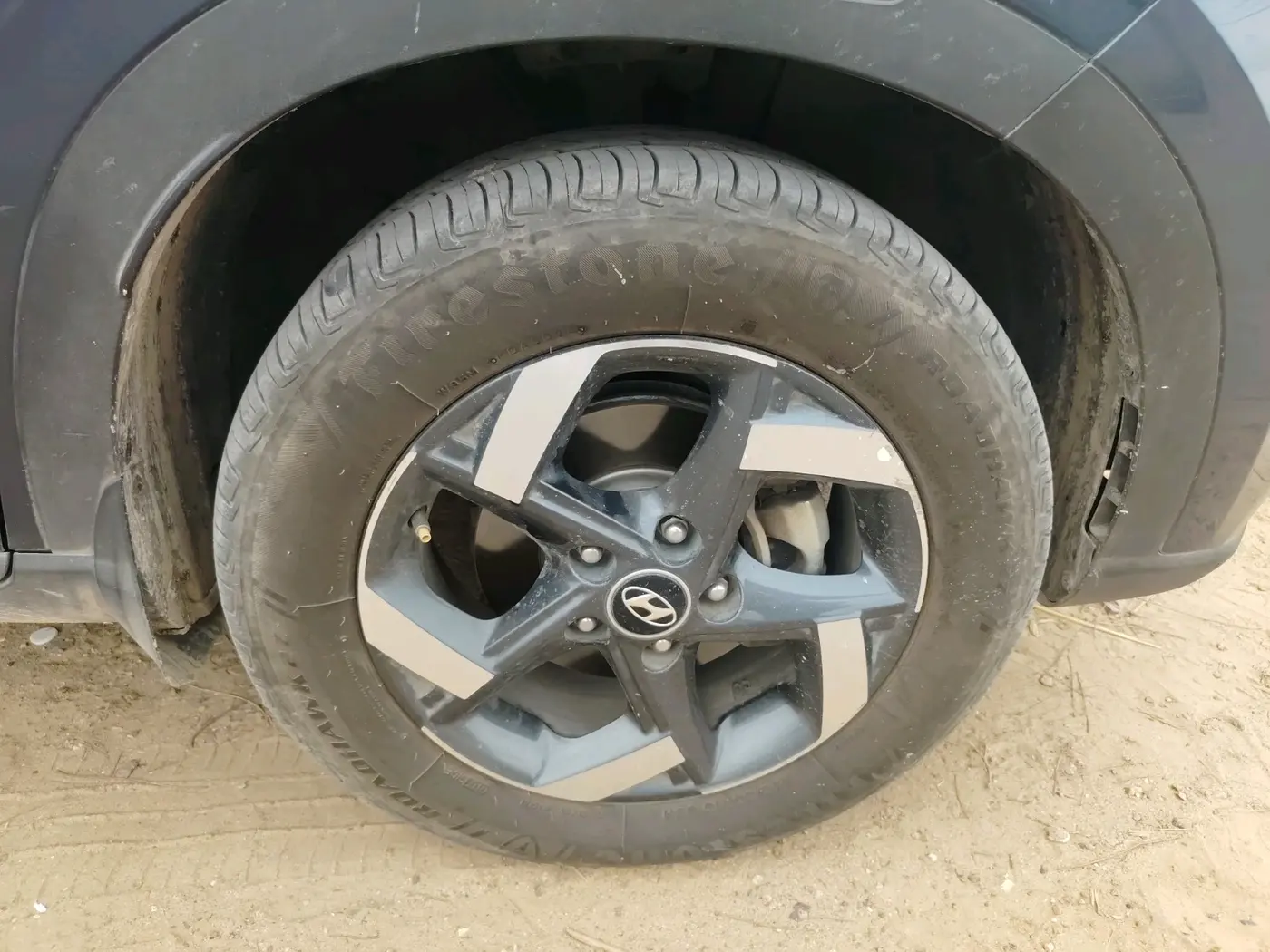 2019 Hyundai VENUE SX 1.4 CRDI, Diesel, Manual, 1,55,077 km, tyre