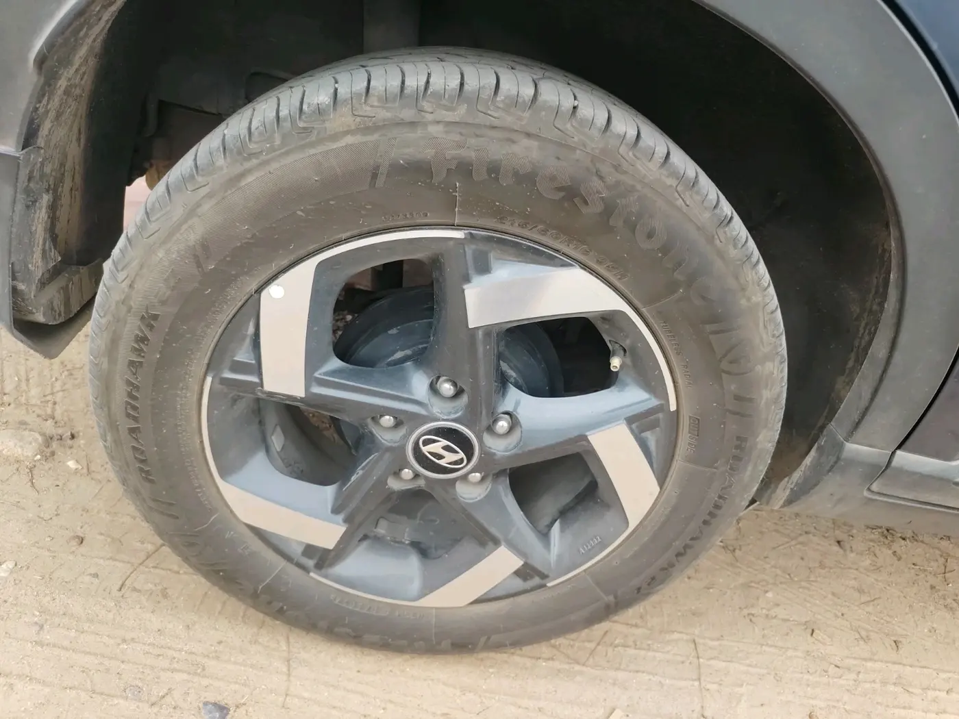 2019 Hyundai VENUE SX 1.4 CRDI, Diesel, Manual, 1,55,077 km, tyre