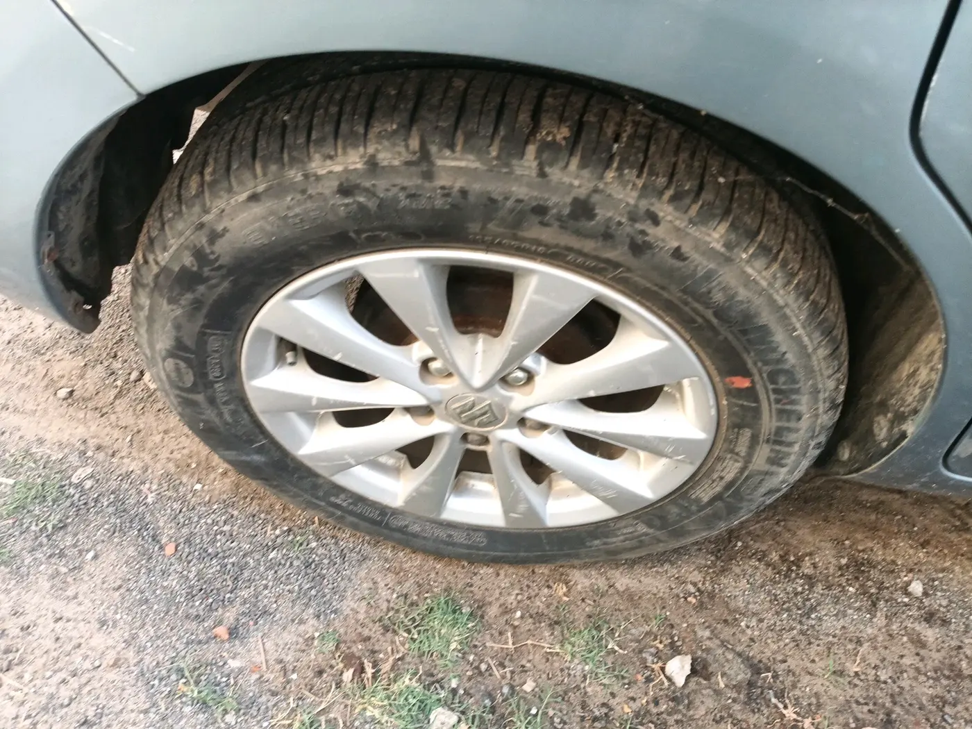 2014 Maruti Ertiga ZDI, Diesel, Manual, 62,123 km, tyre