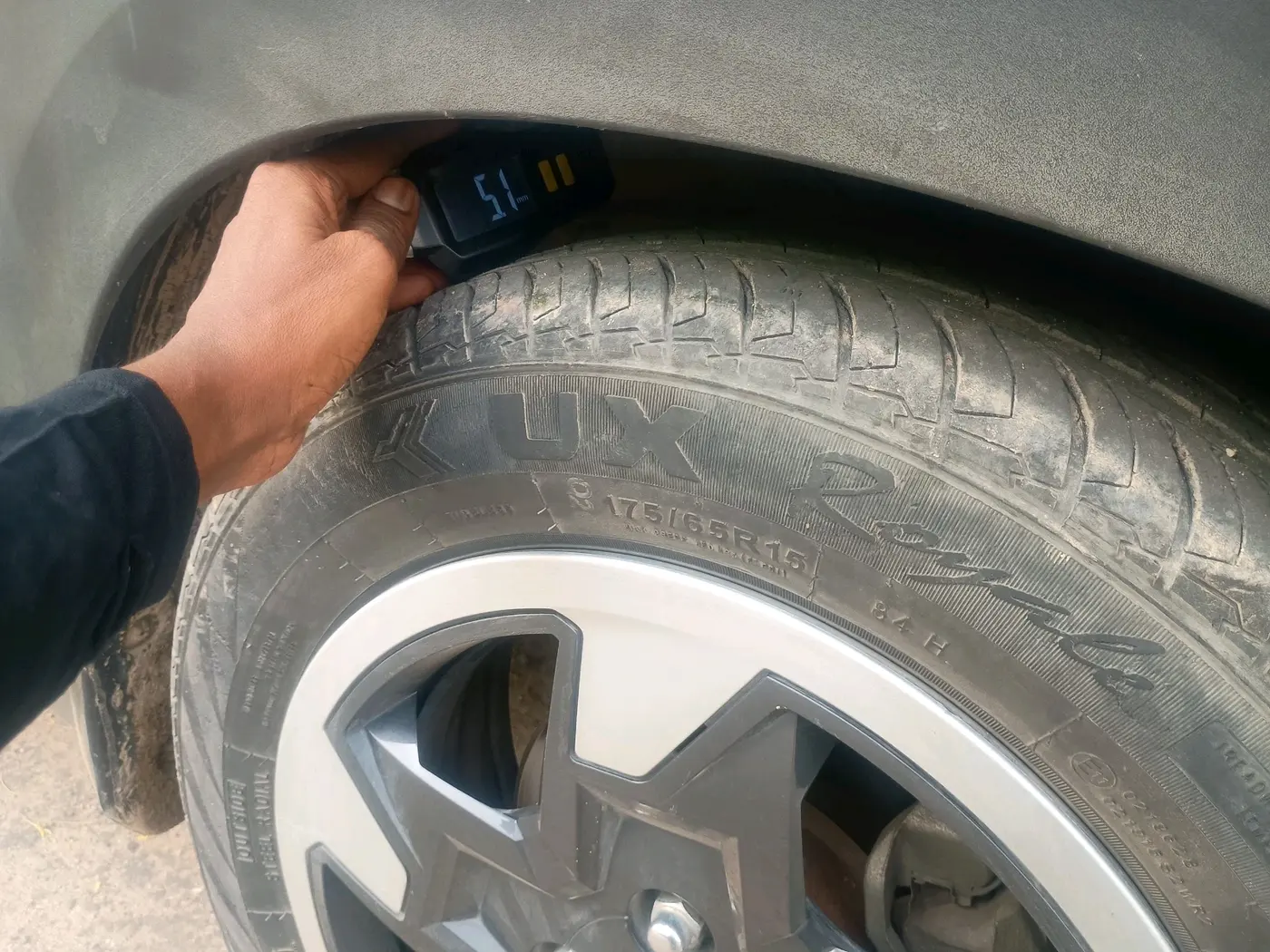 2023 Hyundai EXTER SX 1.2 CNG MT, CNG, Manual, 51,488 km, tyre