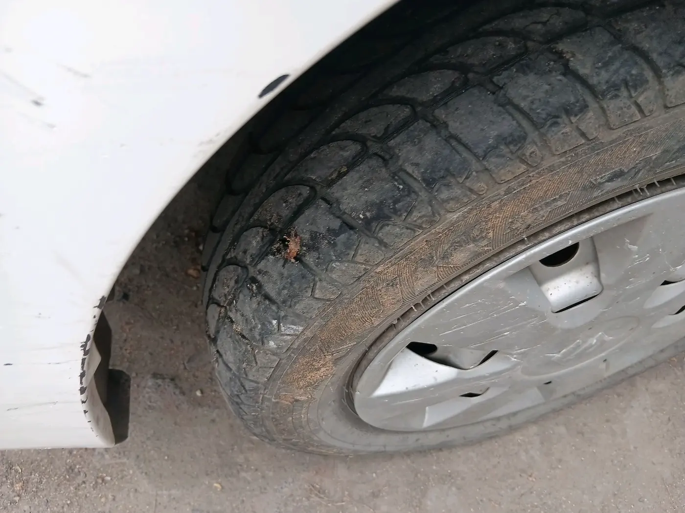 2013 Maruti Wagon R 1.0 LXI, Petrol, Manual, 44,673 km, tyre