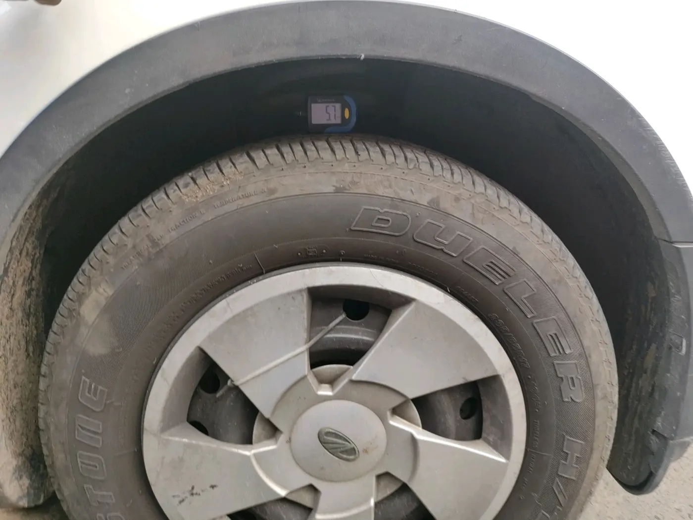 2020 Mahindra XUV500 W7, Diesel, Manual, 85,343 km, tyre