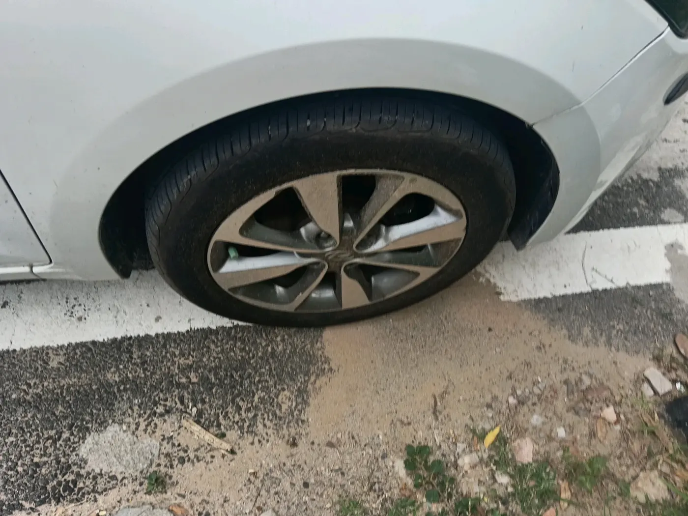 2017 Hyundai Elite i20 ASTA 1.2 (O), Petrol, Manual, 79,924 km, tyre