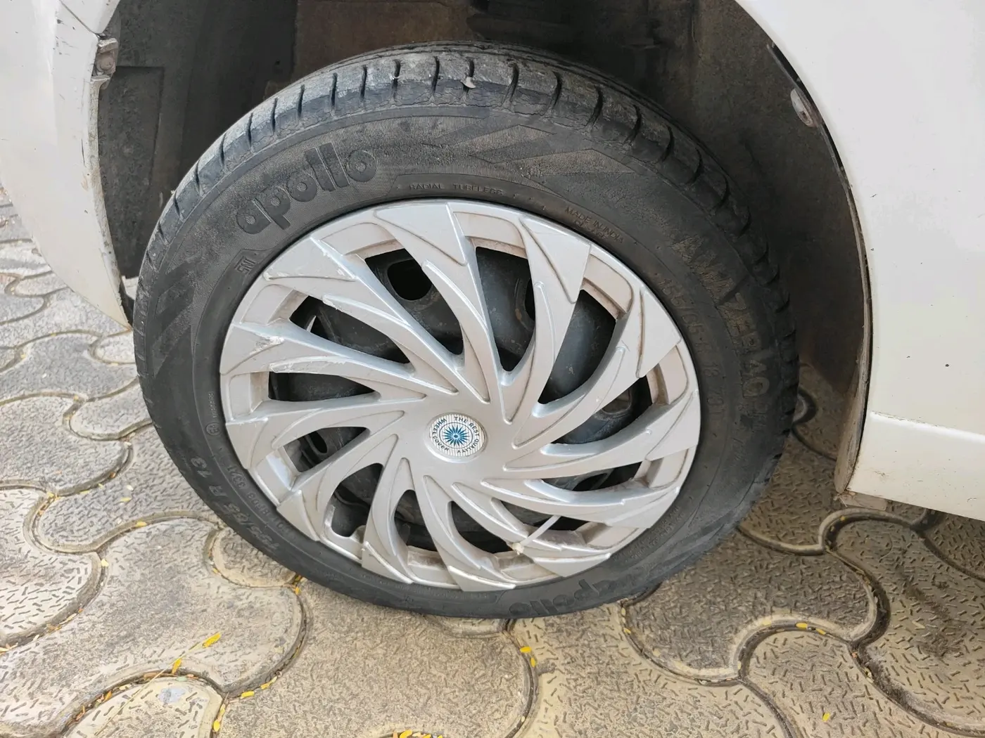 2014 Maruti Alto K10 VXI, Petrol, Manual, 1,09,008 km, tyre