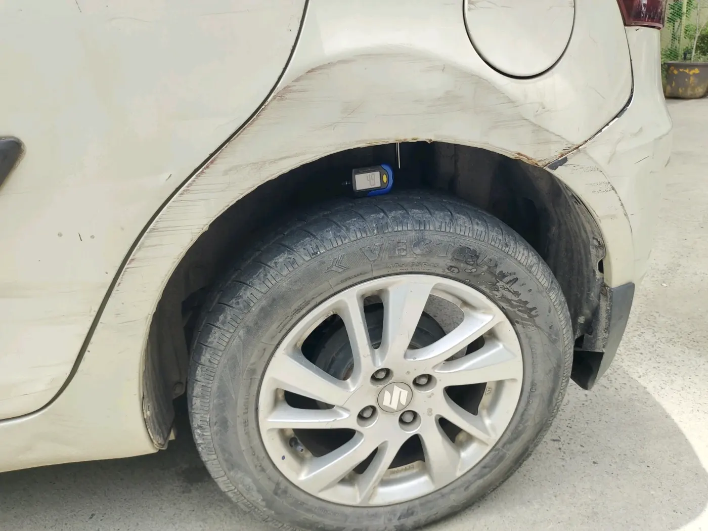 2011 Maruti Swift ZXI, Petrol, Manual, 82,656 km, tyre