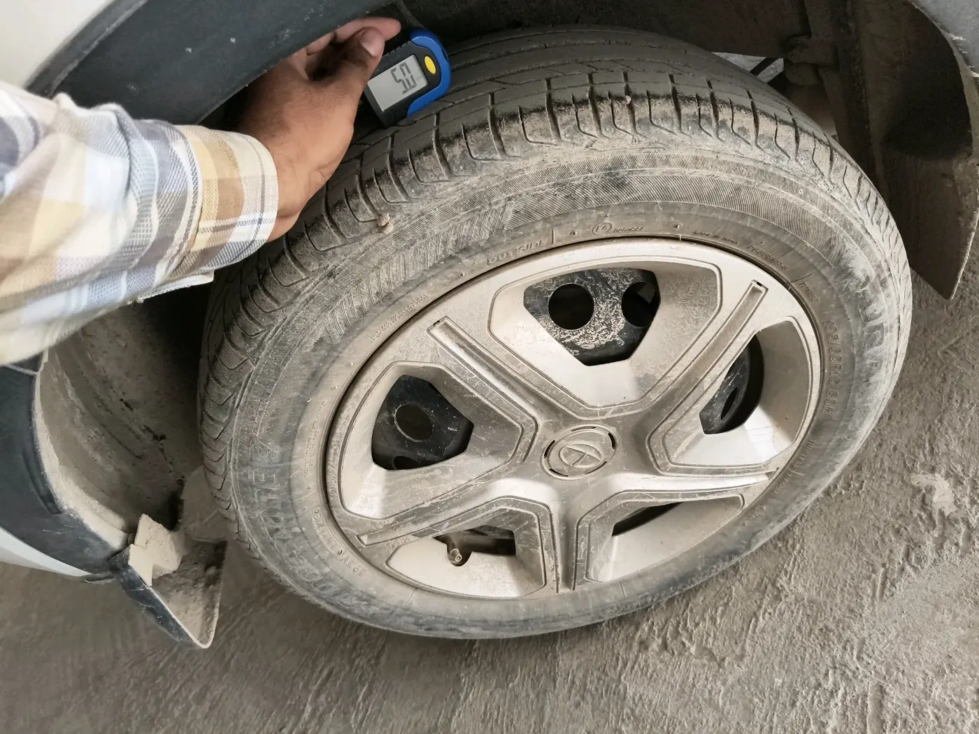 2023 Tata NEXON XM SUNROOF PETROL, Petrol, Manual, 64,589 km, tyre