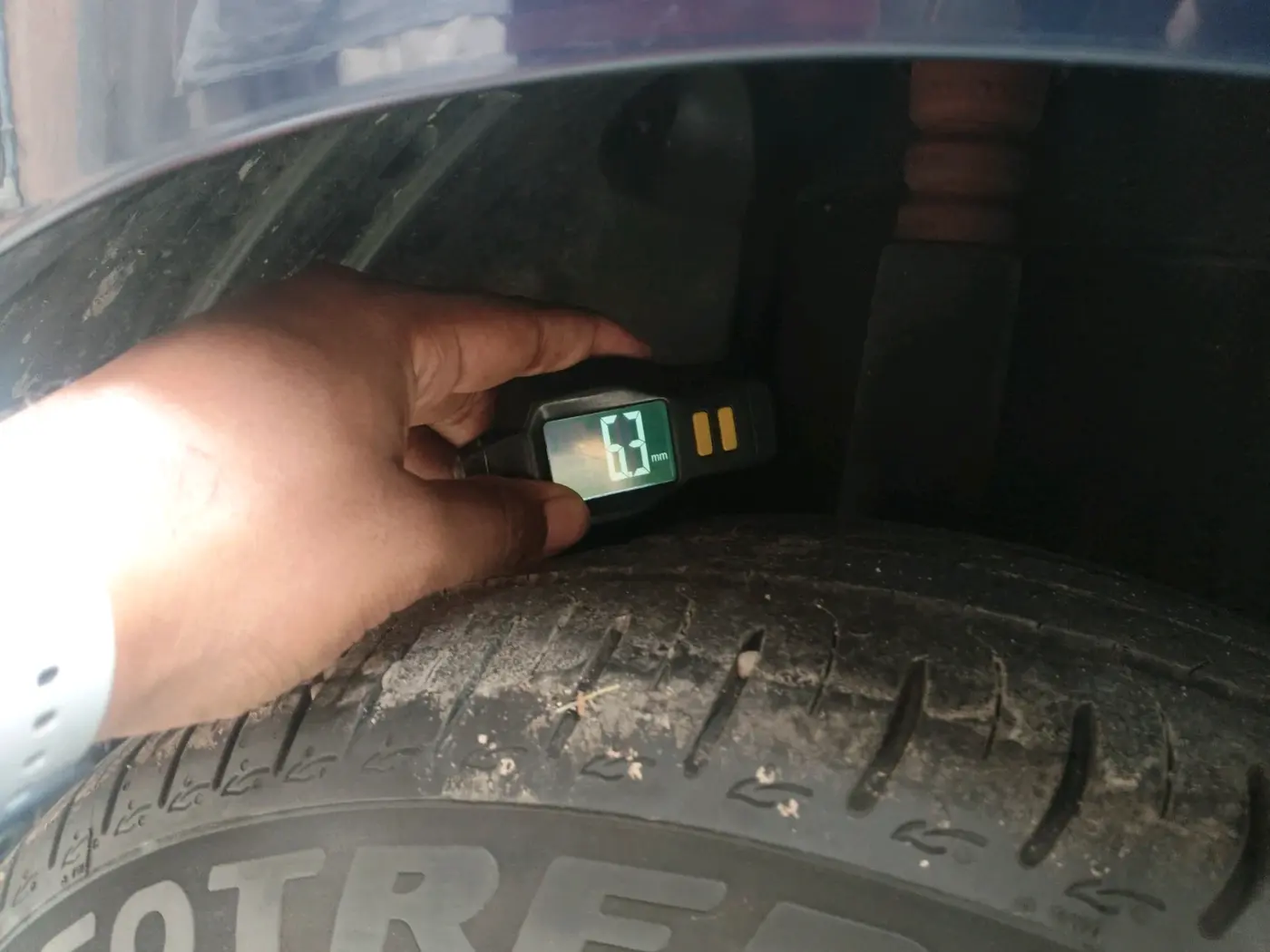 2025 Tata ALTROZ Accomplished S Petrol 5 MT, Petrol, Manual, 3,962 km, tyre