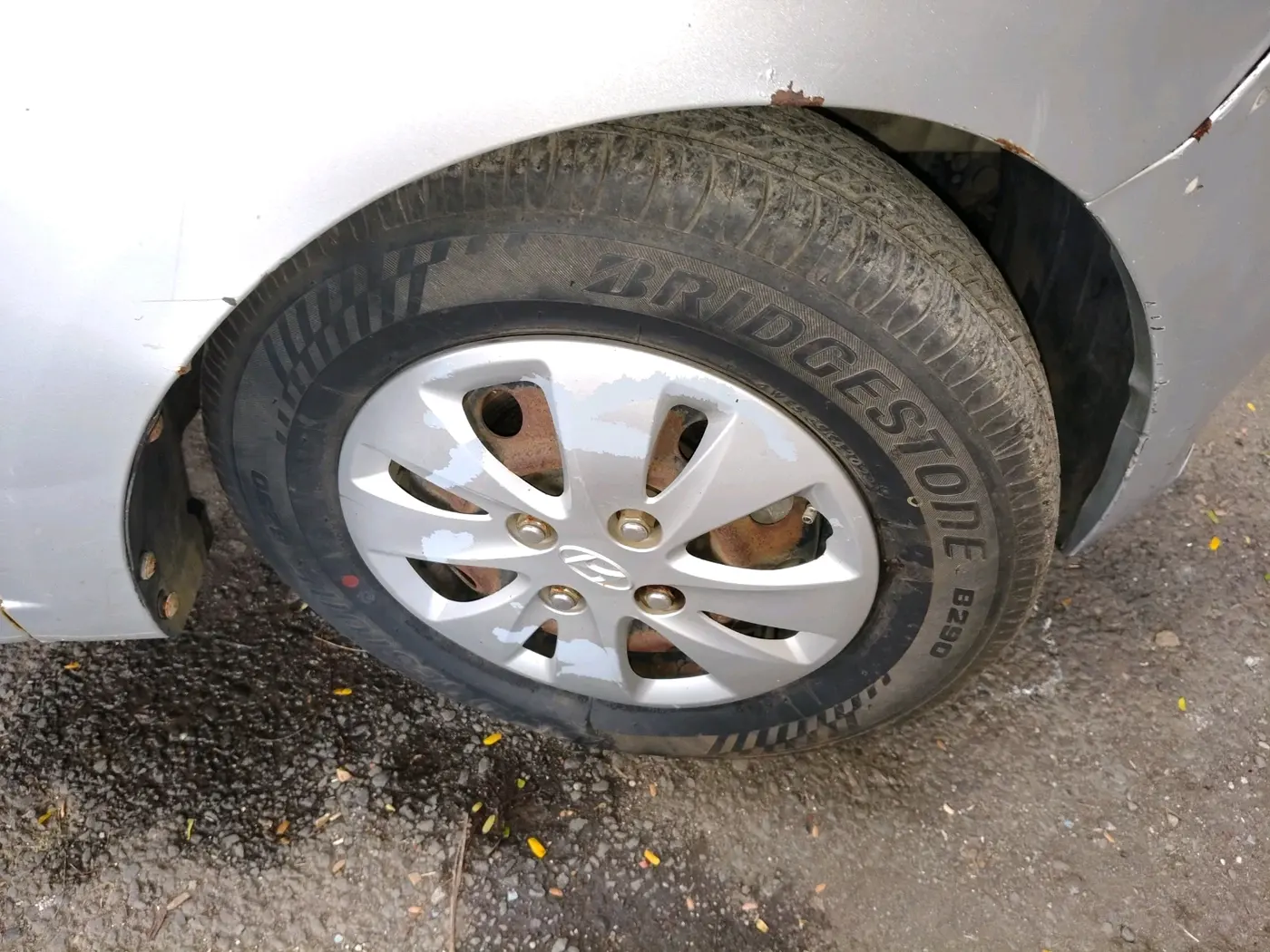 2011 Hyundai i10 MAGNA 1.2, Petrol, Manual, 55,450 km, tyre