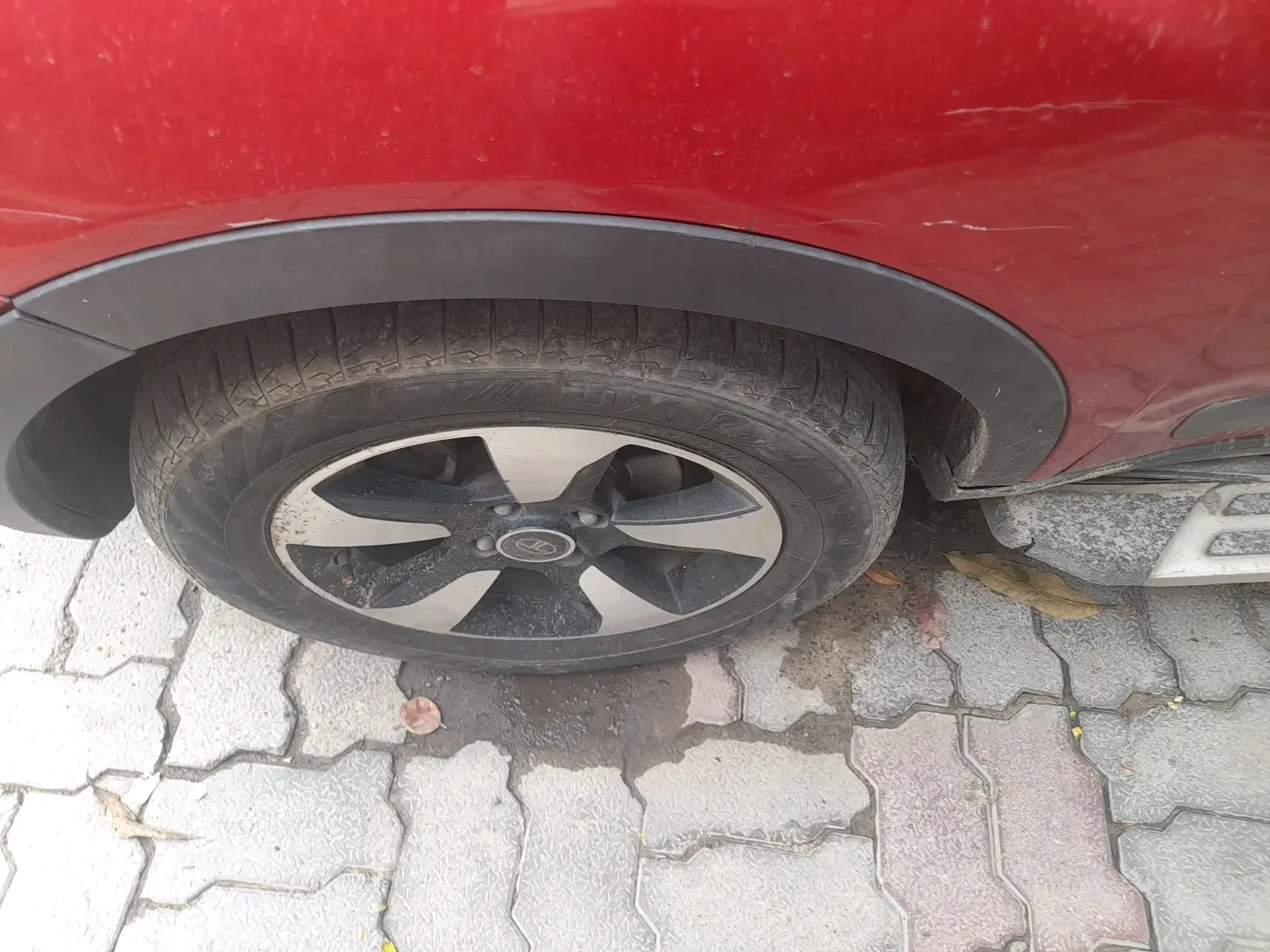2018 Tata NEXON XZ PLUS DIESEL, Diesel, Manual, 52,128 km, tyre