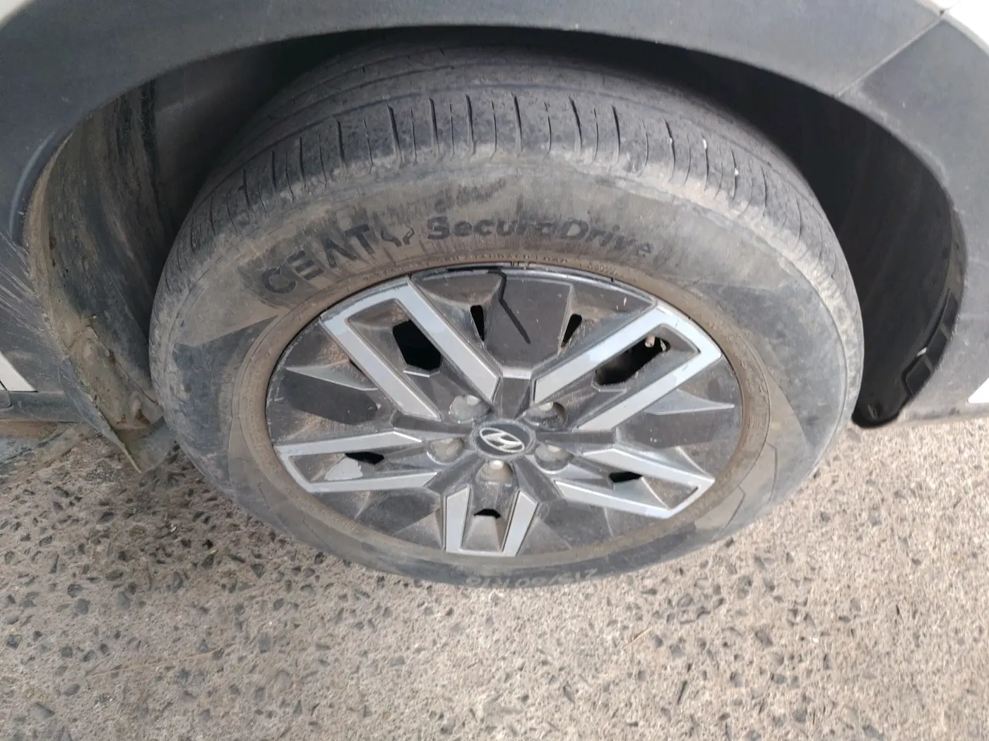 2022 Hyundai VENUE SX 1.5 CRDI, Diesel, Manual, 80,644 km, tyre