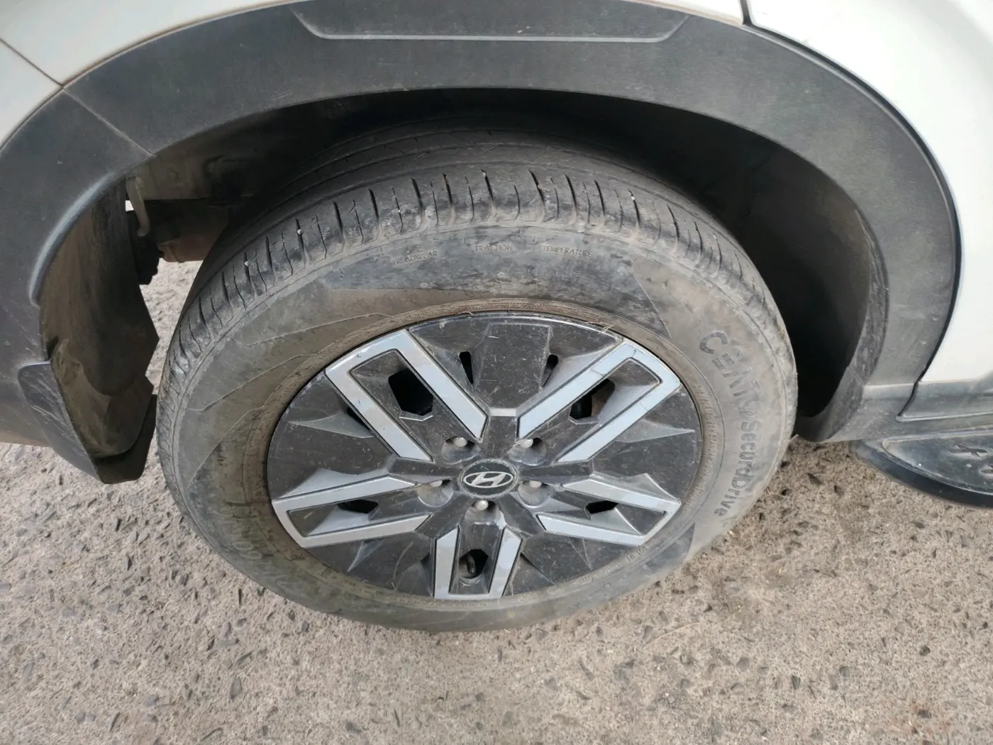 2022 Hyundai VENUE SX 1.5 CRDI, Diesel, Manual, 80,644 km, tyre