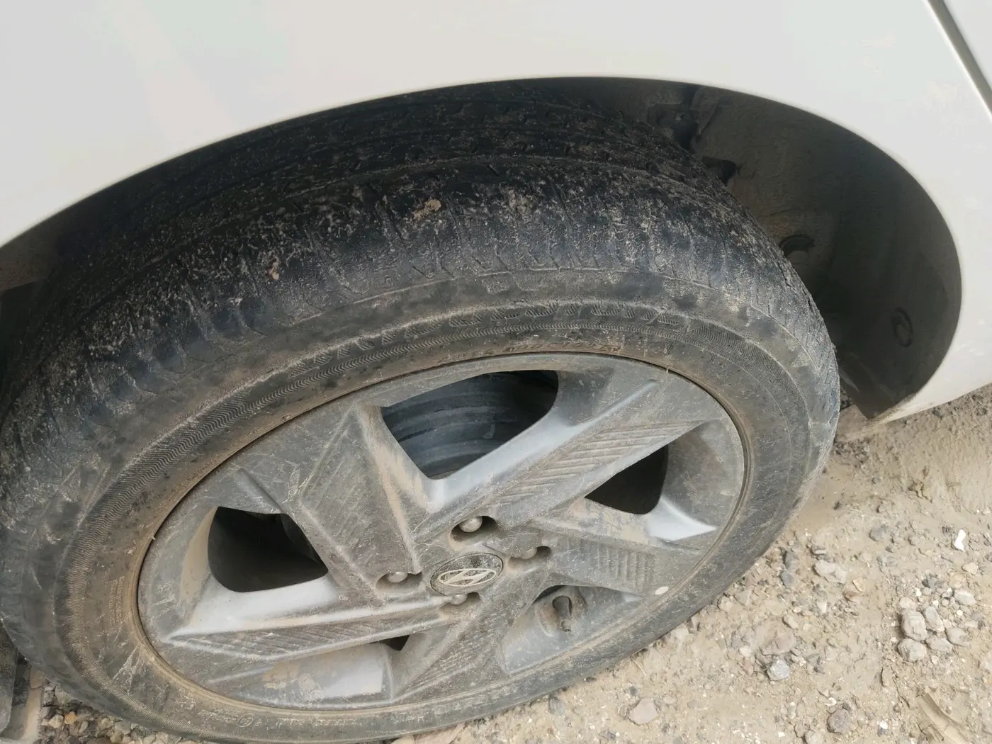 2021 Hyundai Verna SX 1.5 VTVT IVT, Petrol, Automatic, 54,517 km, tyre