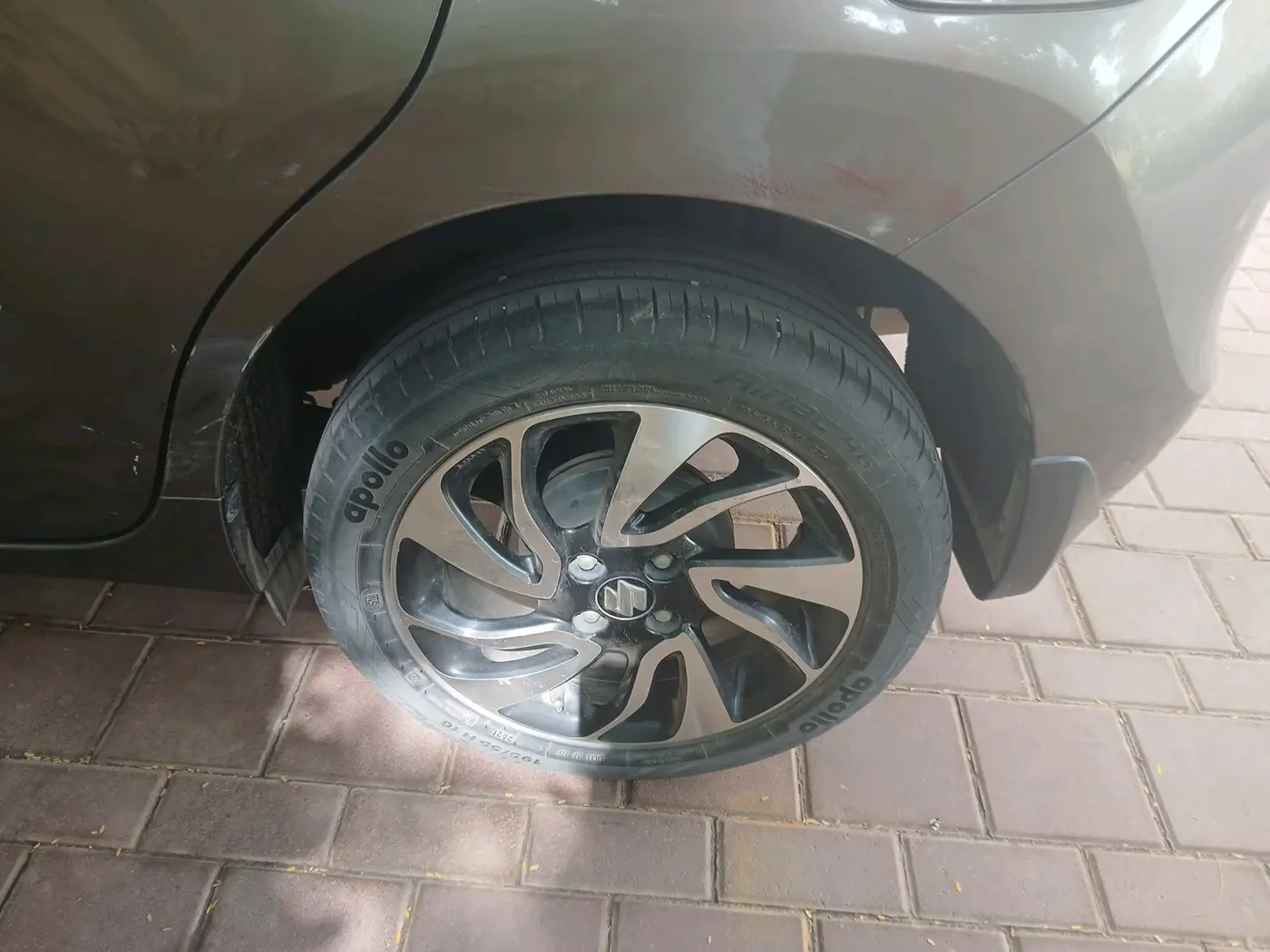 2021 Maruti Baleno ZETA CVT PETROL 1.2, Petrol, Automatic, 70,007 km, tyre
