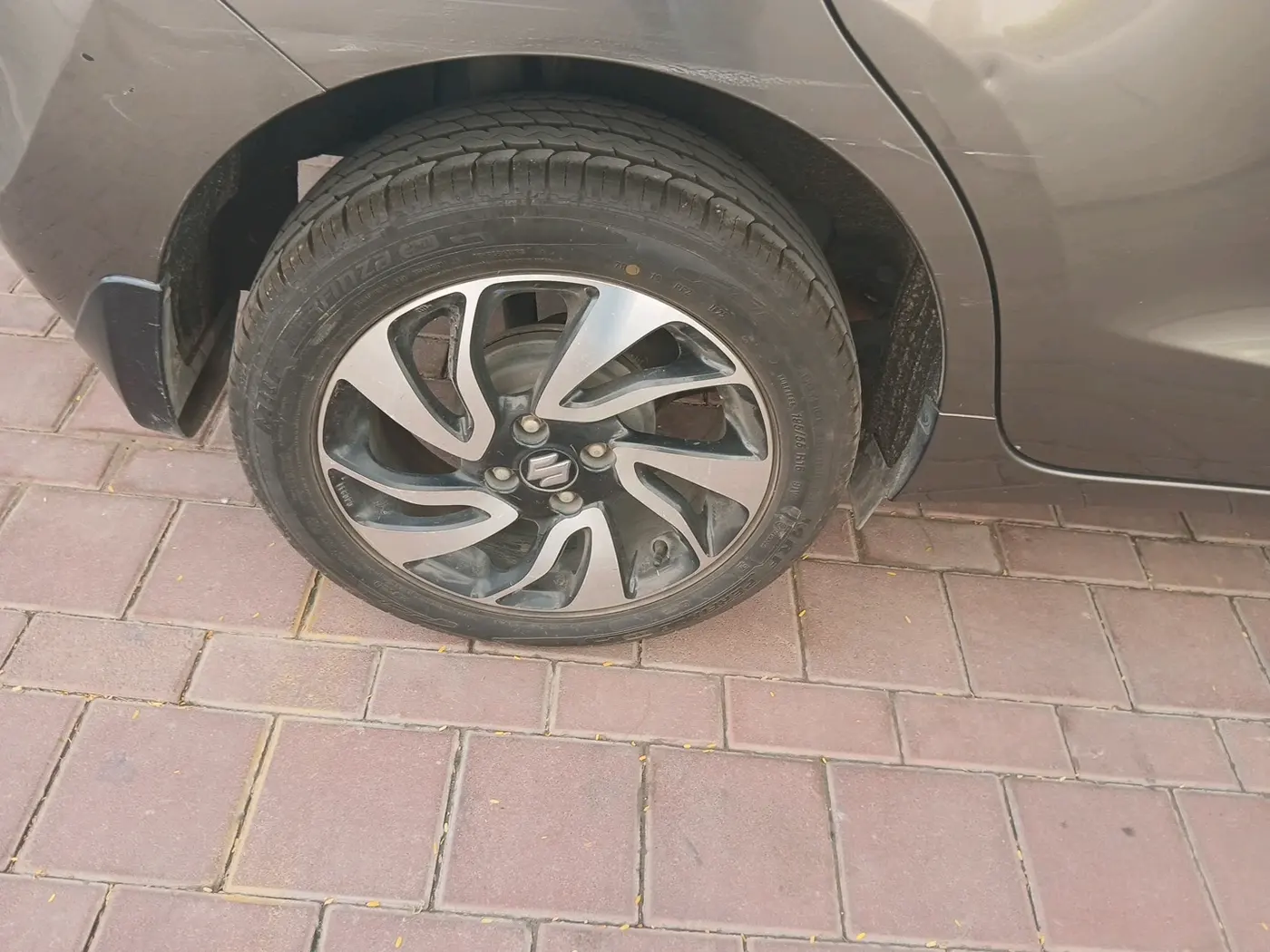 2021 Maruti Baleno ZETA CVT PETROL 1.2, Petrol, Automatic, 70,007 km, tyre