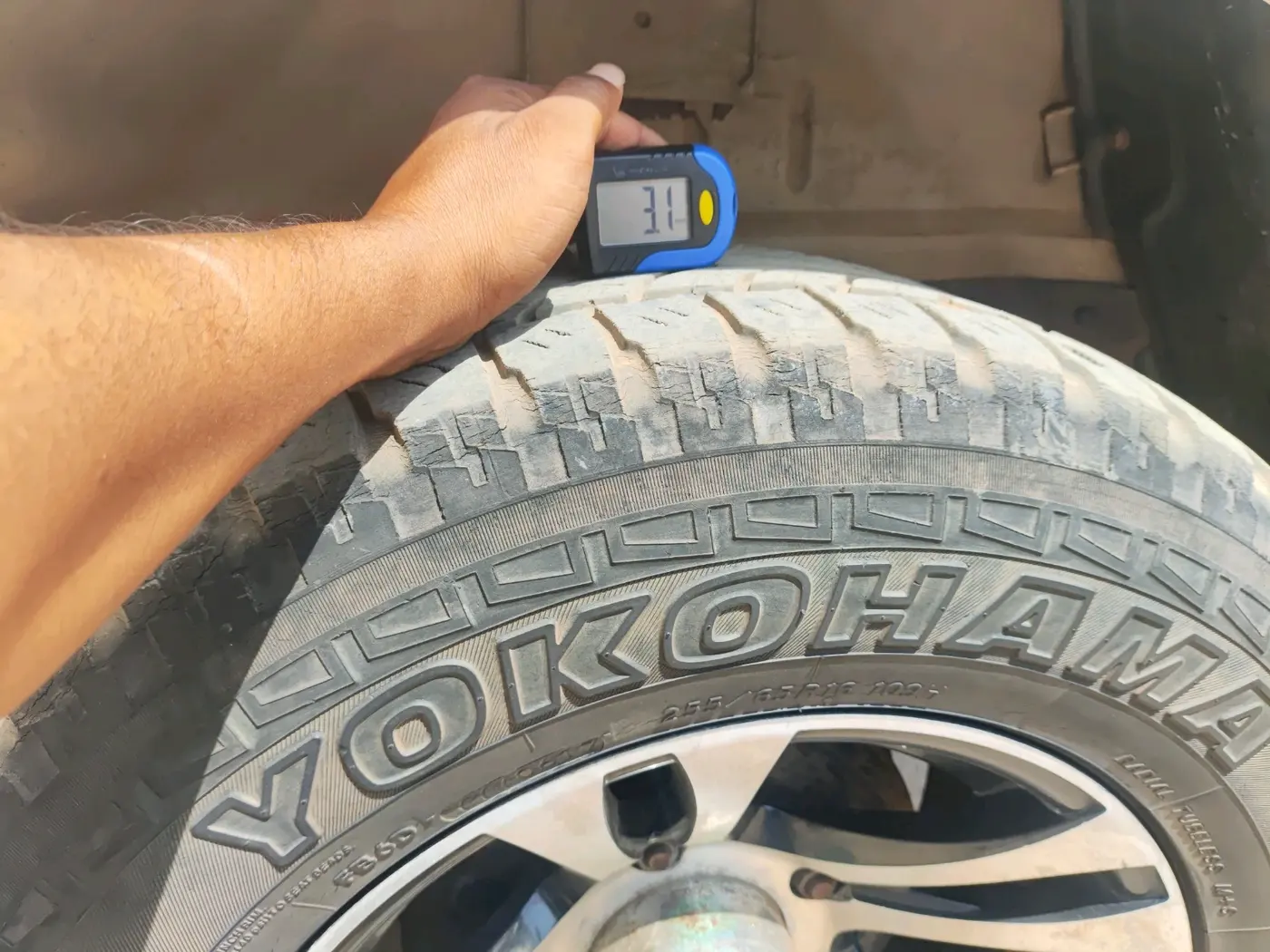 2013 Mahindra Scorpio SLE, Diesel, Manual, 1,71,072 km, tyre