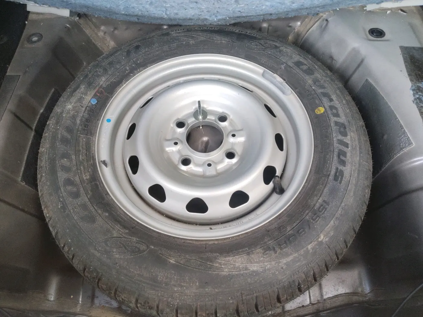 2018 Tata Tiago XZA PETROL, Petrol, Automatic, 29,491 km, tyre