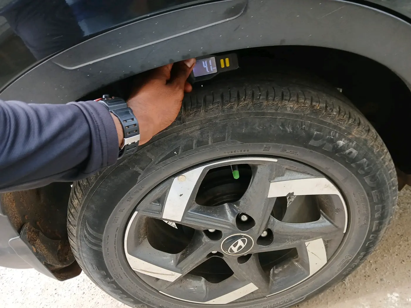 2020 Hyundai VENUE SX 1.0 TURBO, Petrol, Manual, 84,475 km, tyre