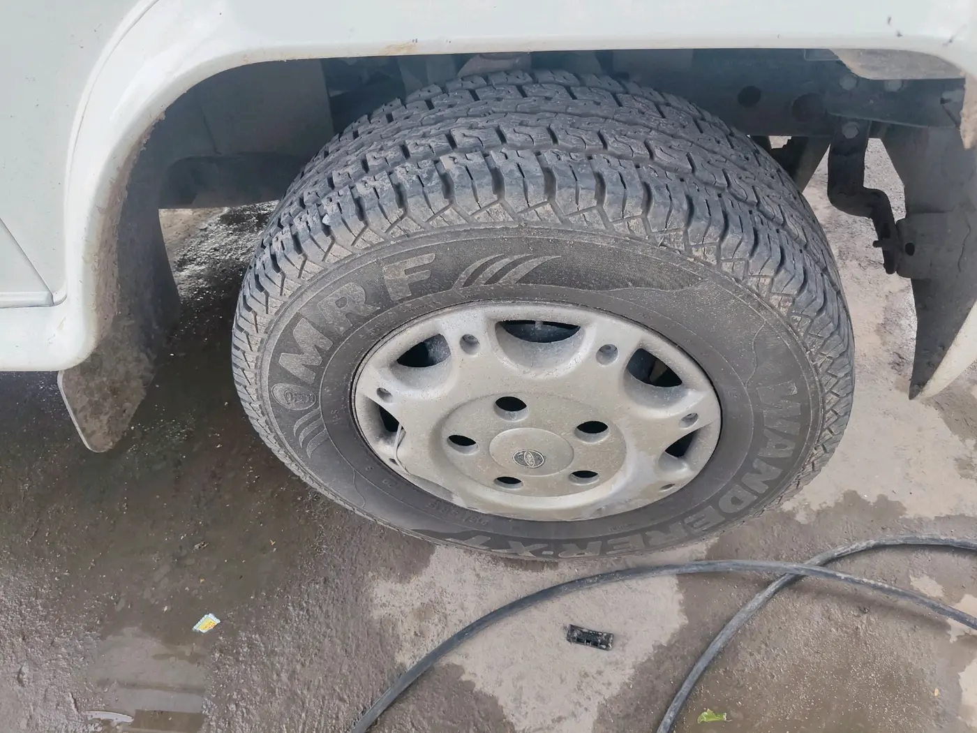 2018 Mahindra Bolero POWER PLUS ZLX, Diesel, Manual, 1,75,882 km, tyre