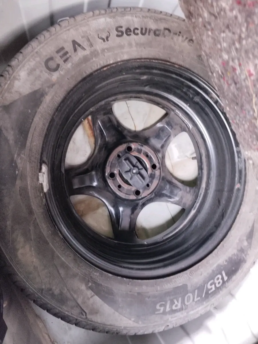 2023 Tata PUNCH ACCOMPLISHED MT, Petrol, Manual, 58,667 km, tyre