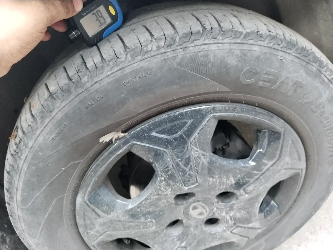 2023 Tata PUNCH ACCOMPLISHED MT, Petrol, Manual, 58,667 km, tyre