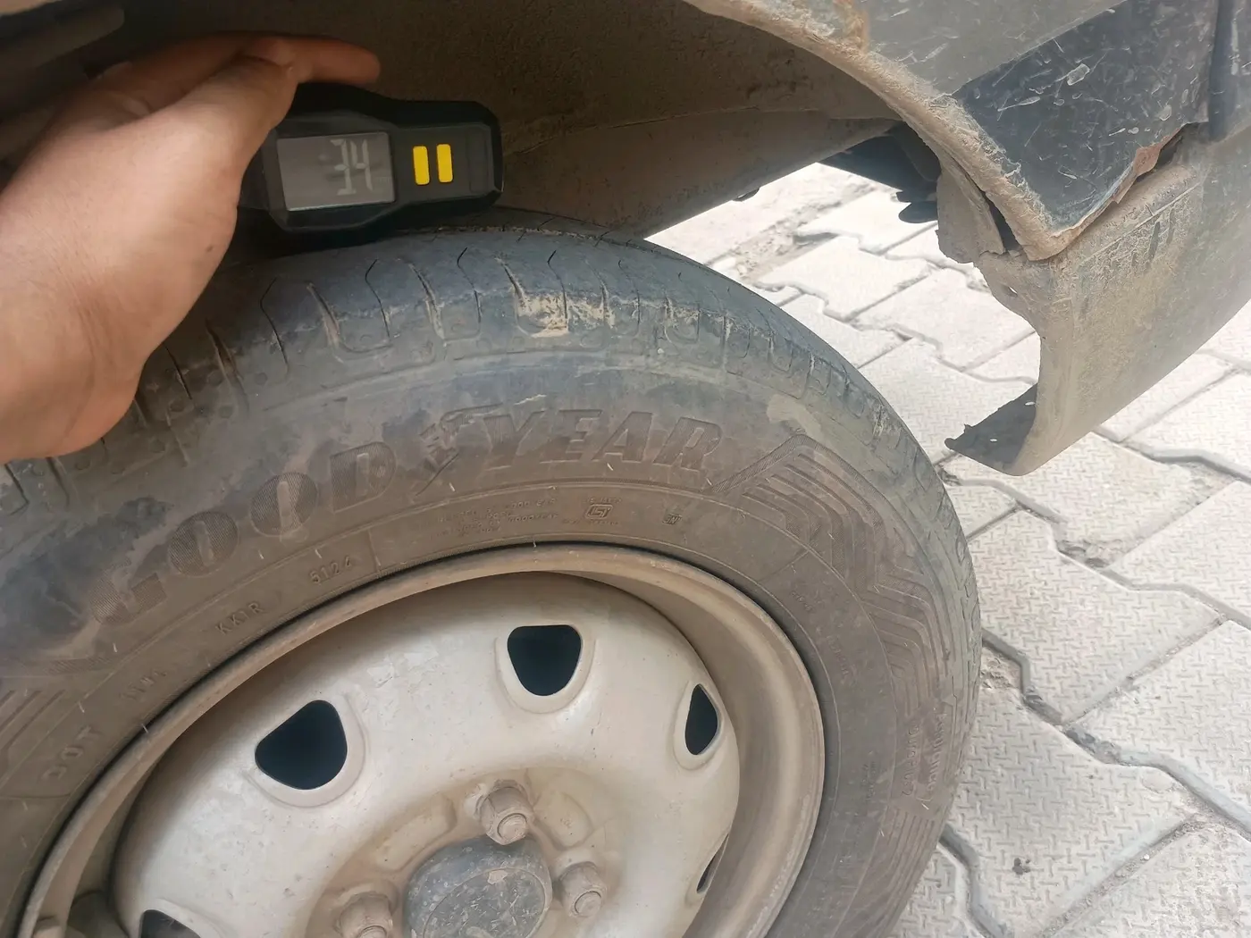 2022 Maruti Eeco 5 STR AC CNG (O), CNG, Manual, 66,482 km, tyre