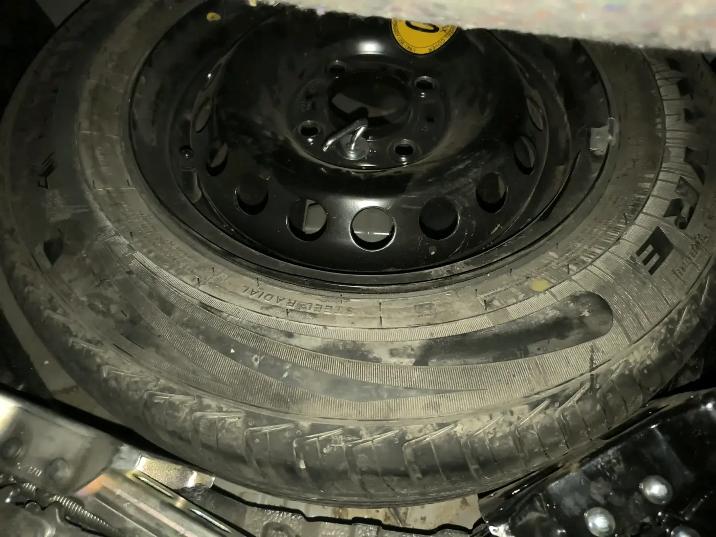 2022 Tata TIGOR XZ PLUS CNG, CNG, Manual, 1,06,659 km, tyre