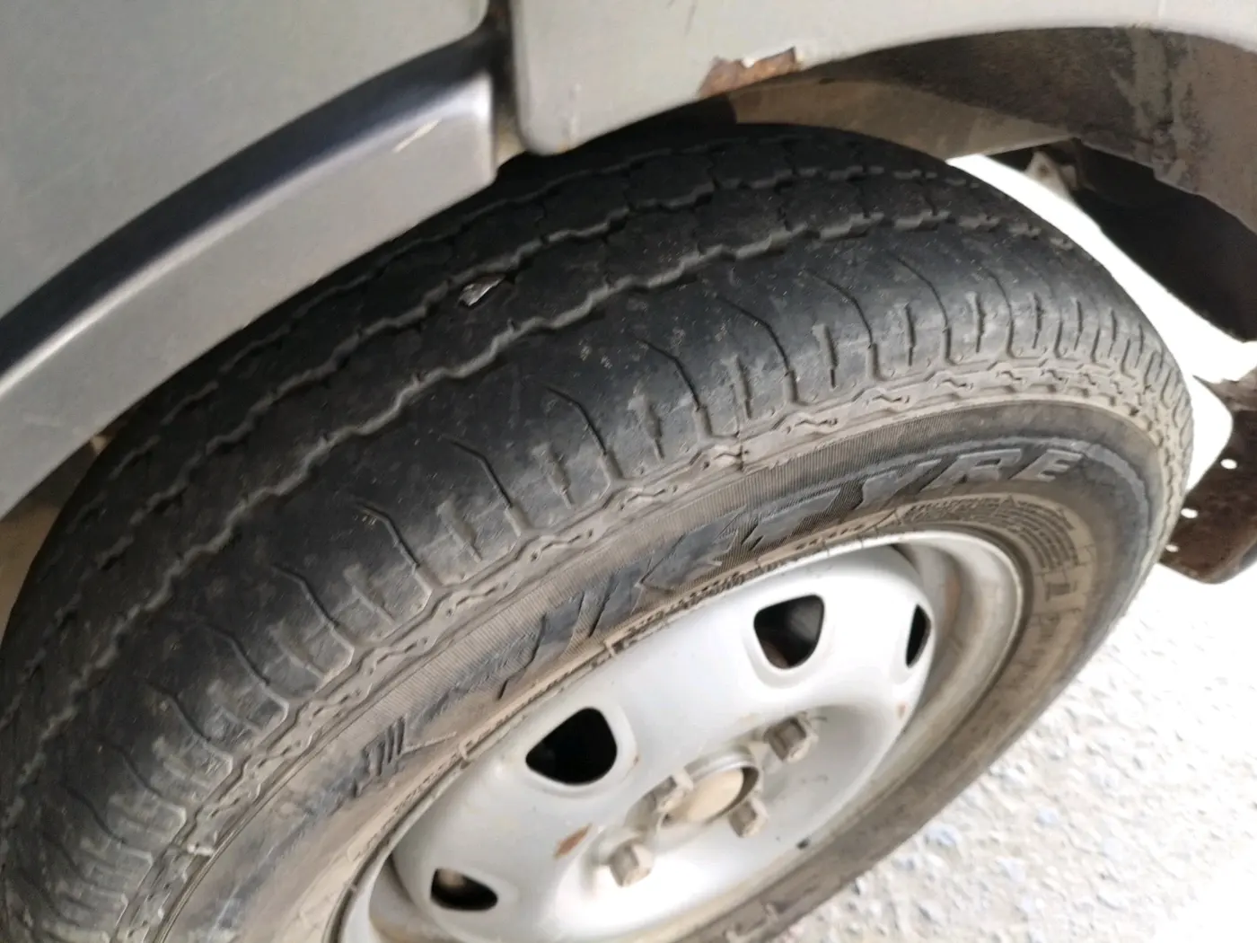 2018 Maruti Eeco 5 STR WITH A/C+HTR CNG, CNG, Manual, 63,765 km, tyre
