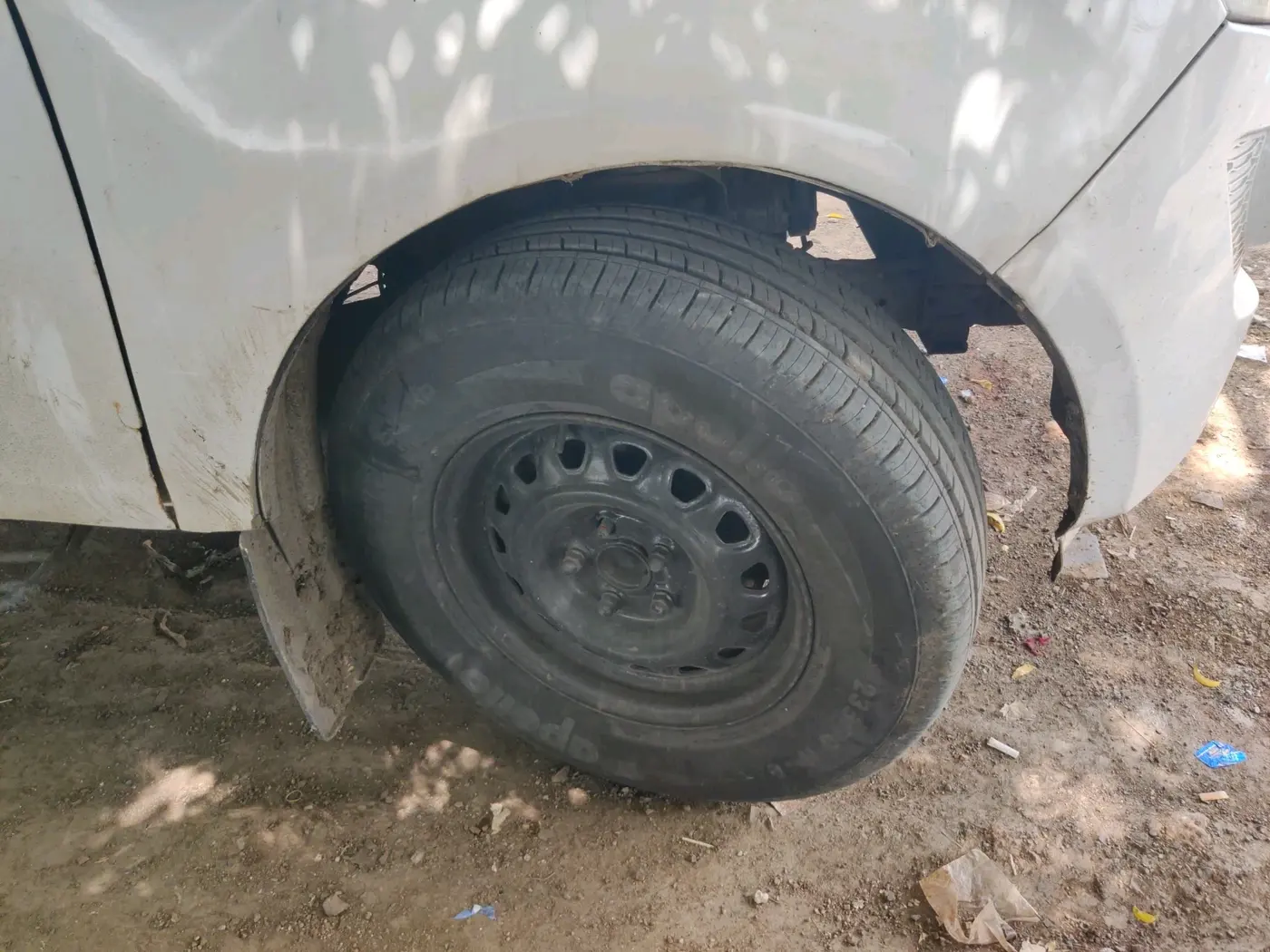 2017 Mahindra Imperio DC VX, Diesel, Manual, 1,01,109 km, tyre
