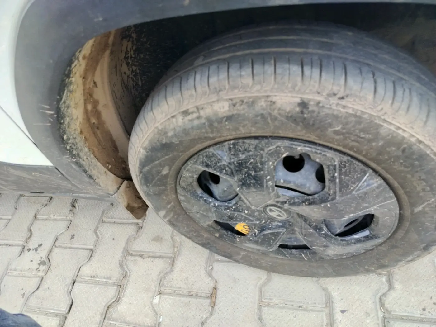 2023 Tata PUNCH ADVENTURE MT, Petrol, Manual, 22,406 km, tyre
